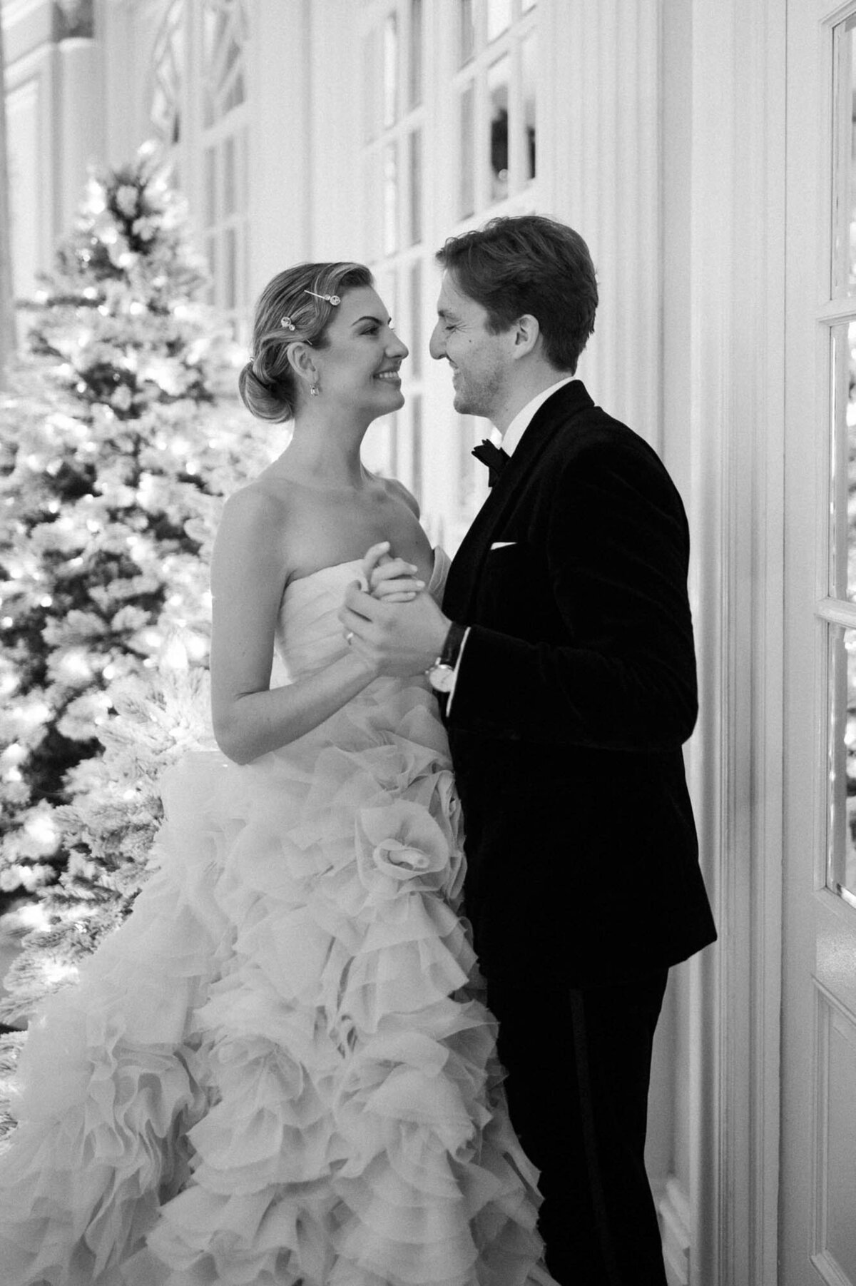 515-Notre-Dame-The-Ritz-Carlton-Montreal-Canada-Victoria-Philippe-Wedding-44