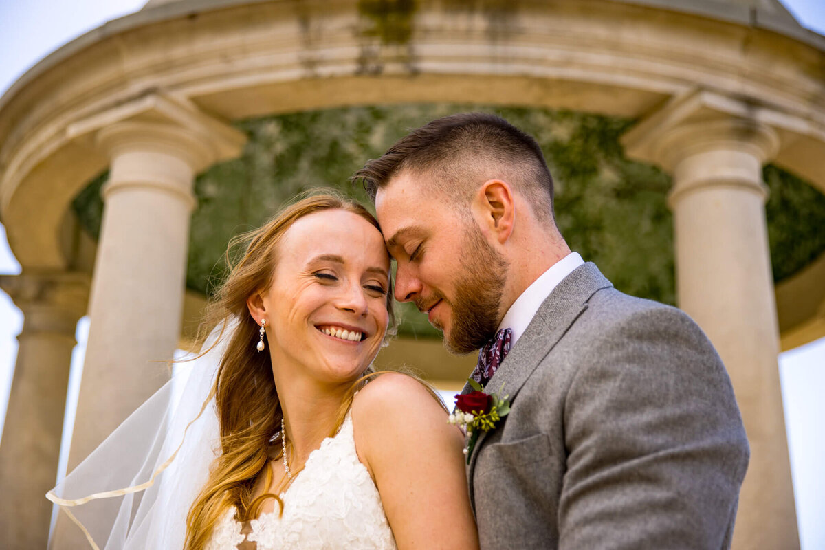 glenwood-gardens-bride-groom-wedding-photo-cincinnati