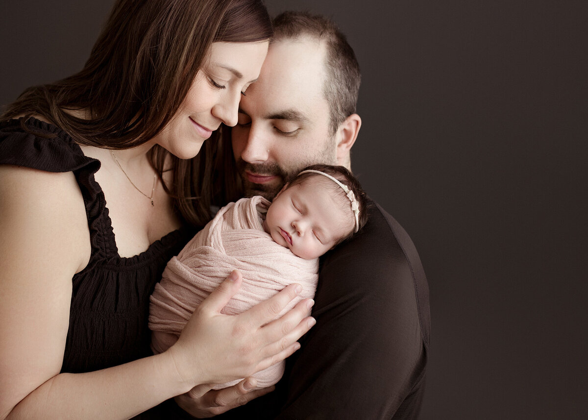 Edmonton Newborn Portraits by Kelsie Kelly Photographer 2025  (2)