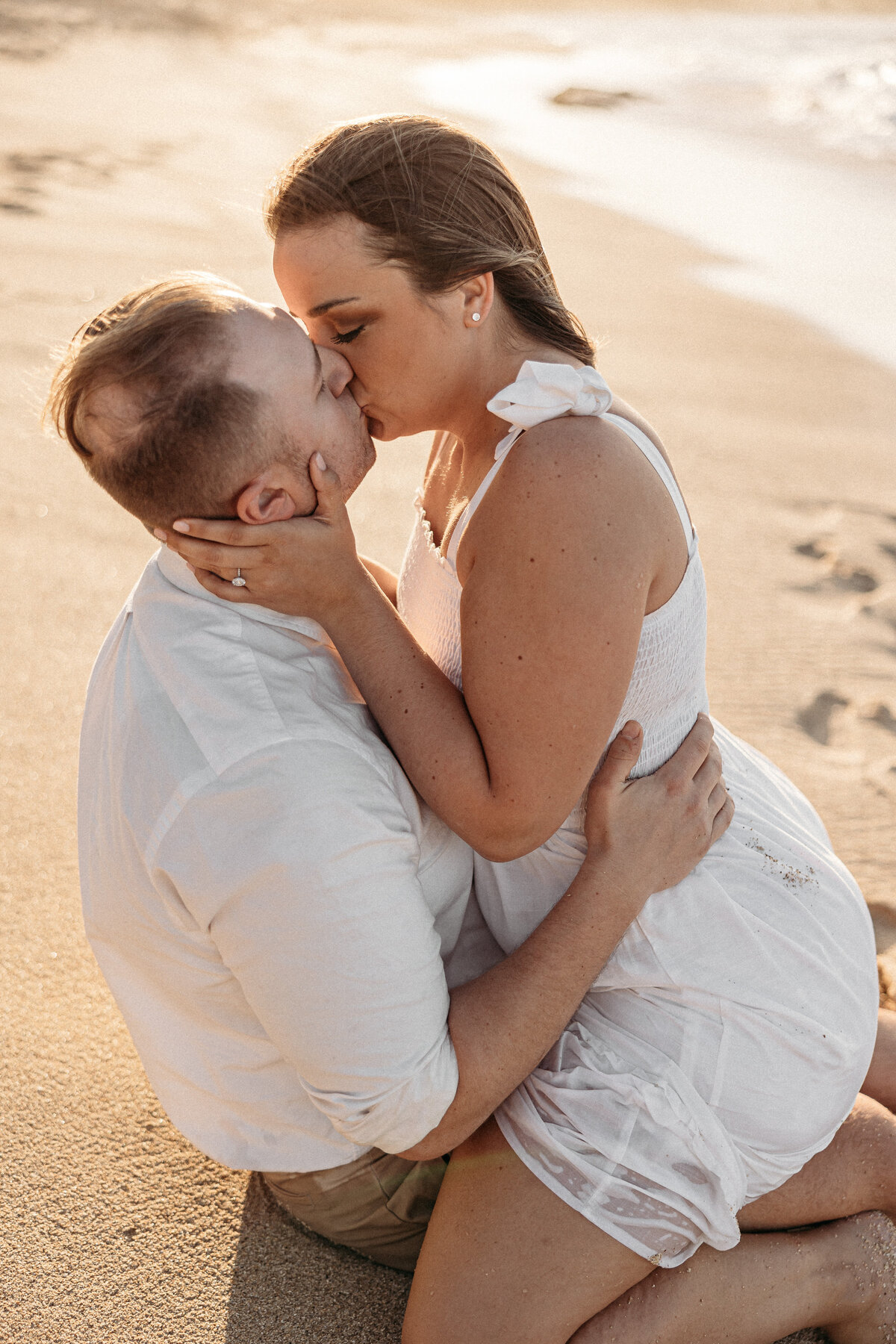 Oahu-North-shore-engagement-photos-48