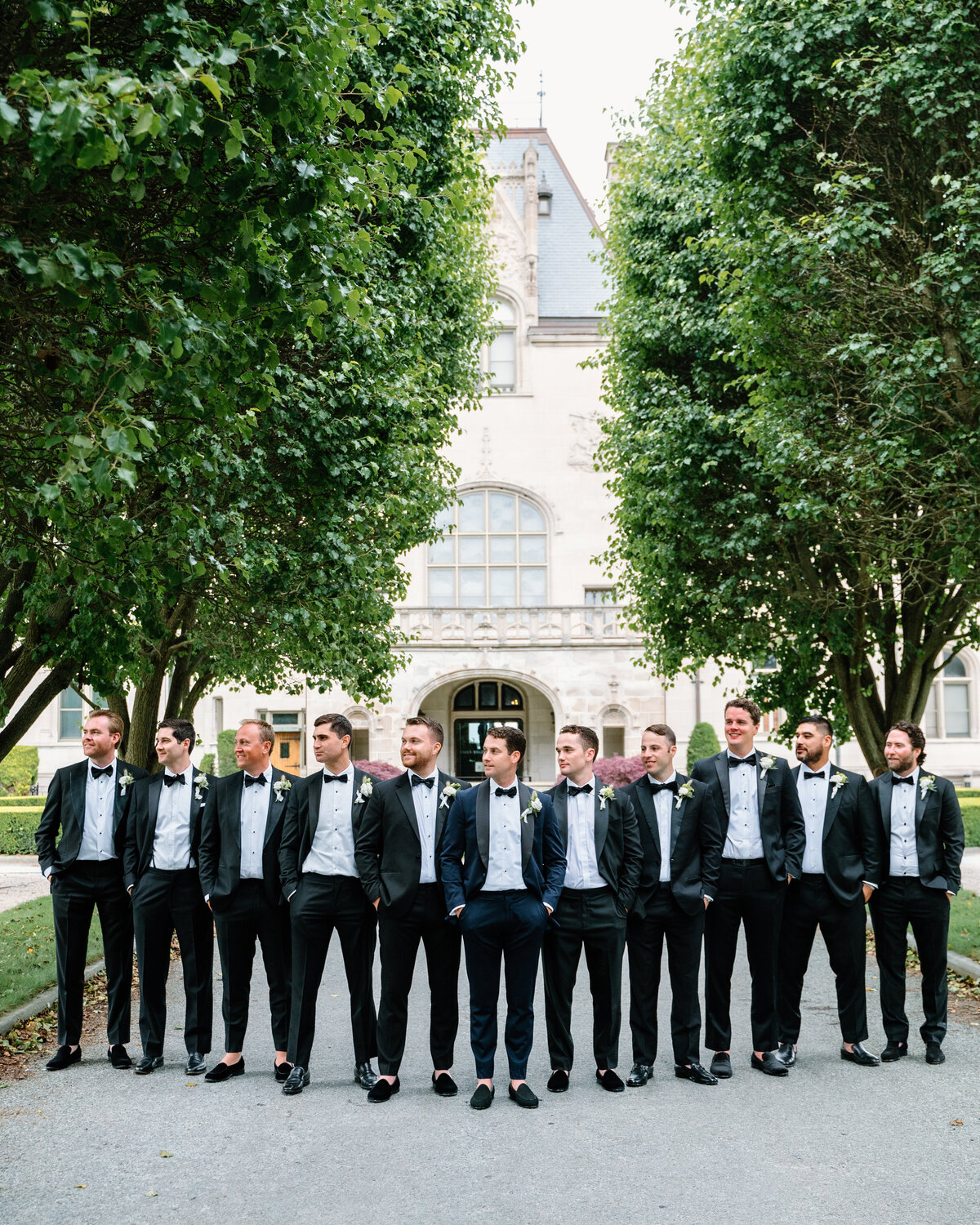 groomsmen-photos-newport-harbor-island-wedding