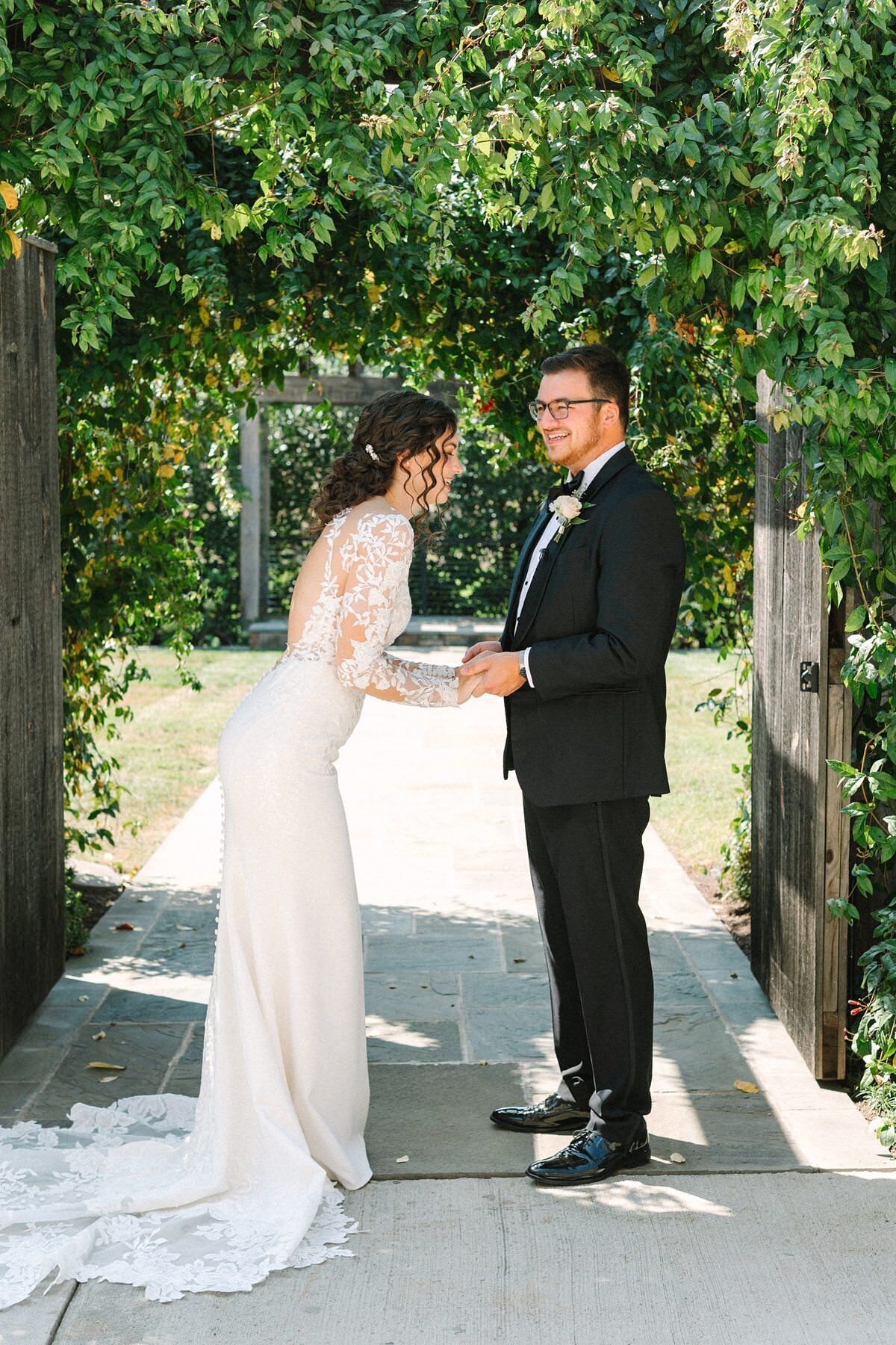 Bride and Groom Wedding Portaits Kelynn and Mathew Evansville Owensboro159