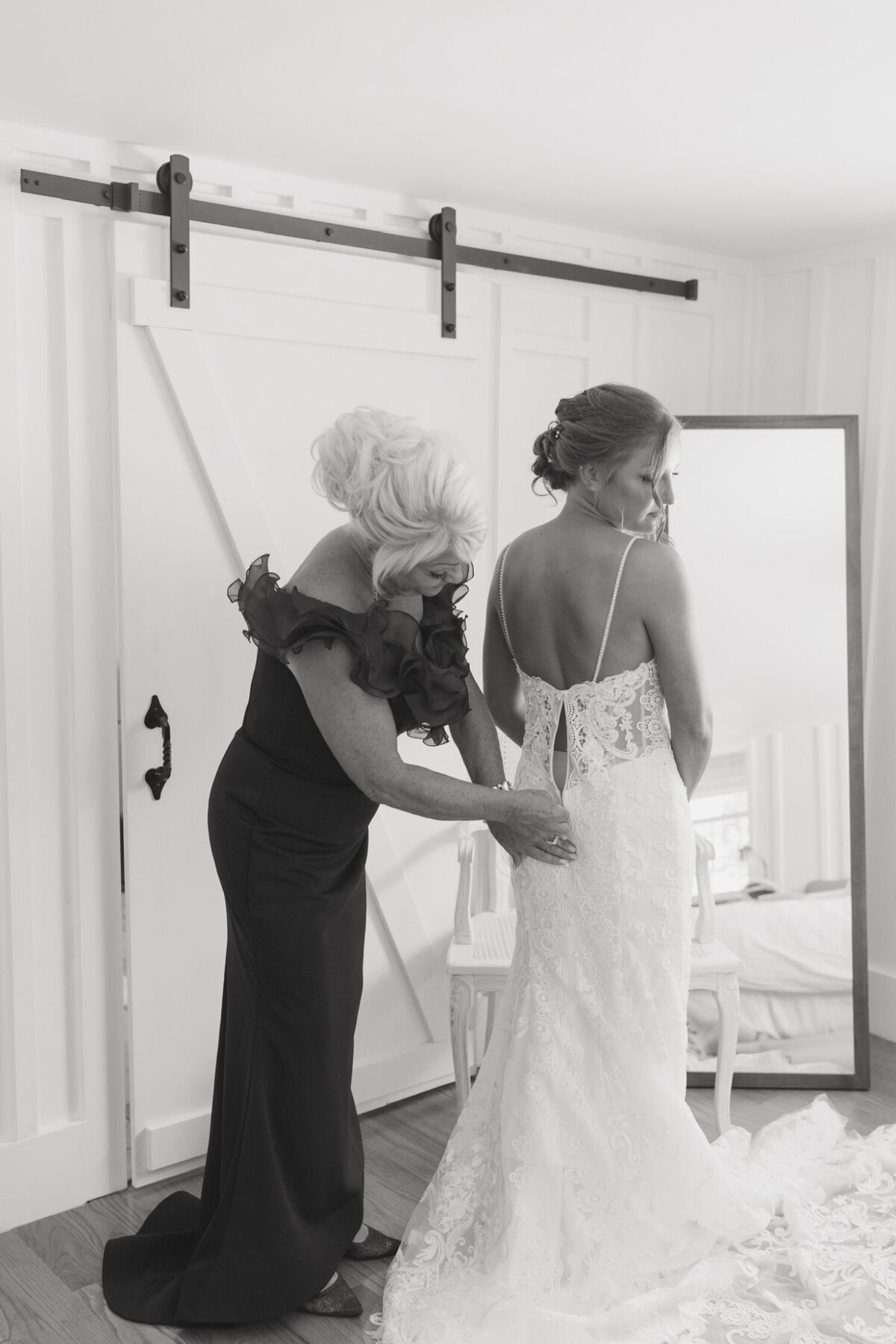 outdoor-same-sex-wedding-31
