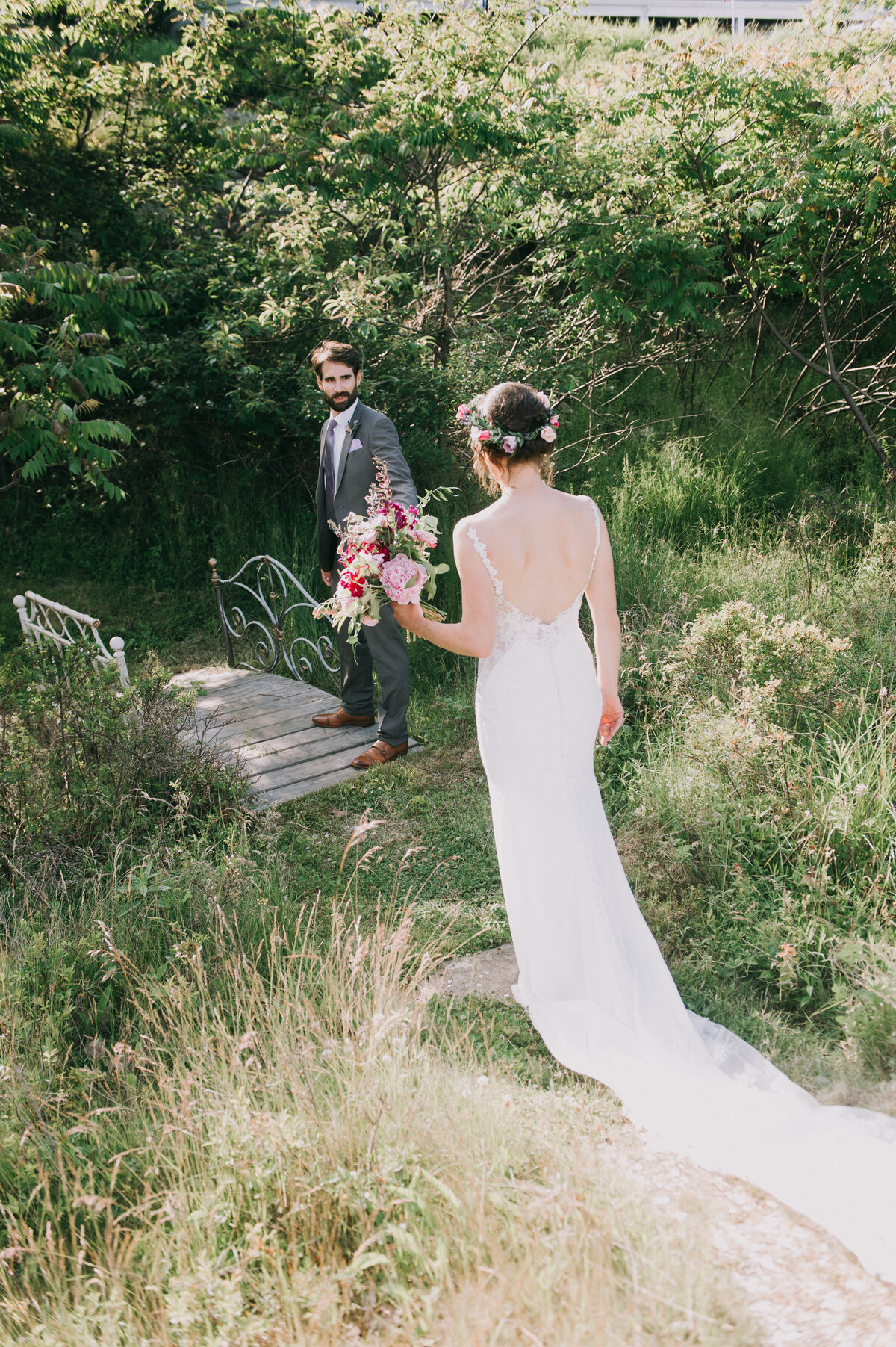 Maine and Boston wedding photographer Kim Chapman photographs weddings all over New England but this charming venue is one of her favorites