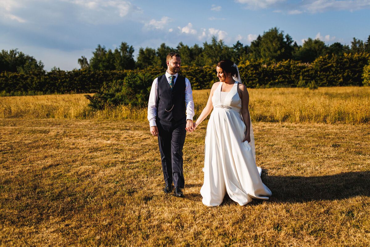 Natural Wedding Photographer Kent_cplavery EMILY OLLIE WEDD 23 col-929-1