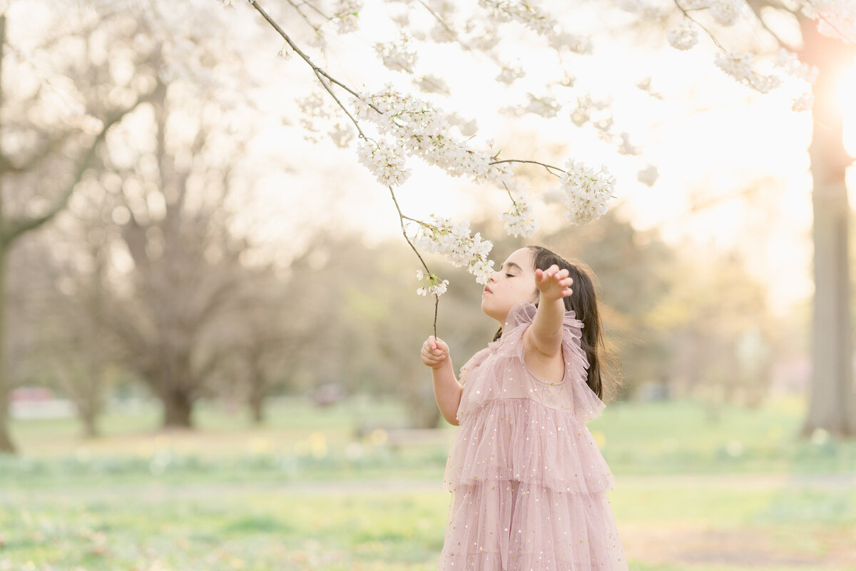 Courtney-Landrum-Photography-Motherhood-Cherry-Blossoms-21