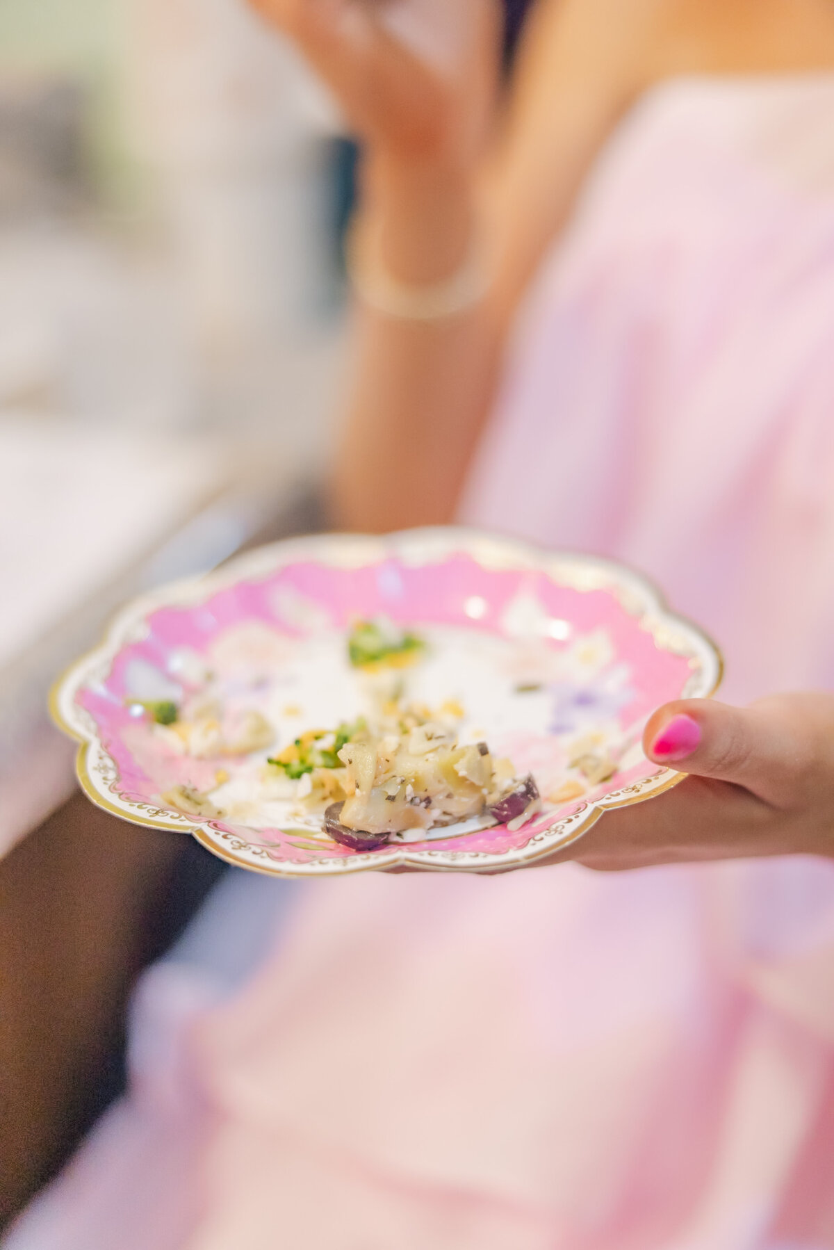 Sneak Peeks Creekside at Colliers End May Wedding | Lauren Elliott Photography | Emily & Kyle Anderson -38