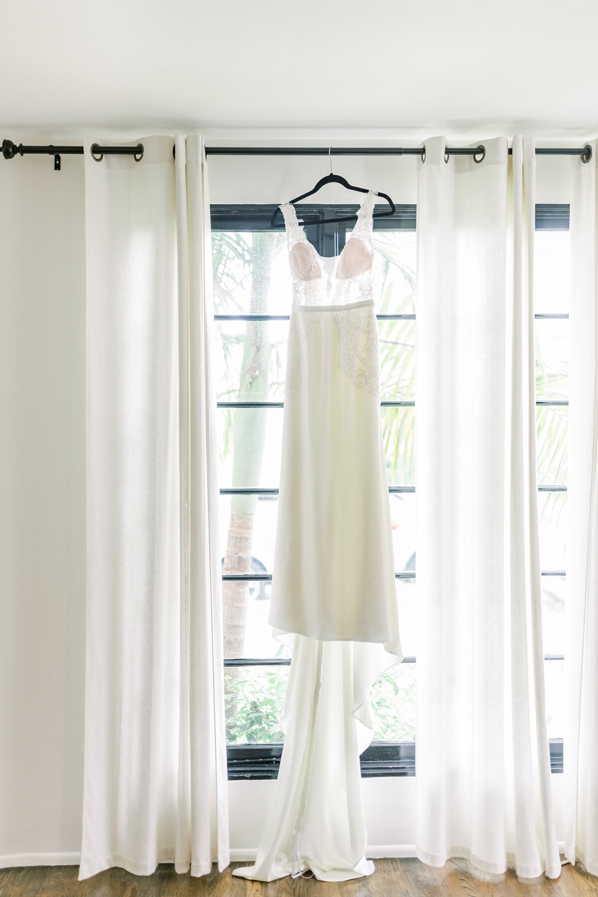 Villa & Vine_Santa Barbara Wedding Photographers_Jocelyn & Spencer Photography_1416-2