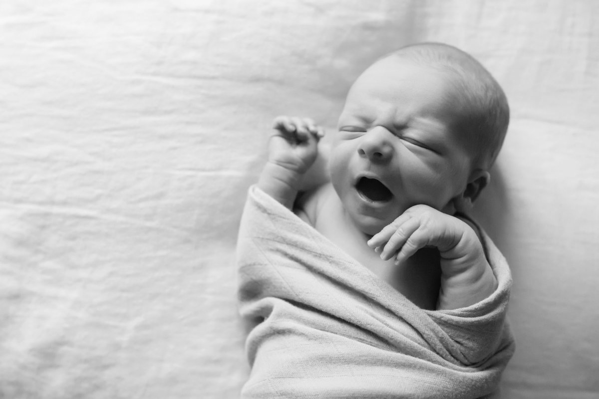 march-newborn-201-bw