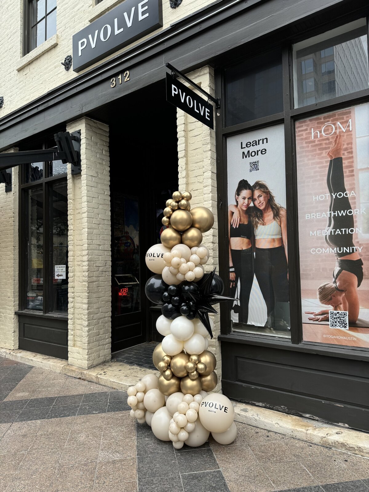 Austin - balloons -17