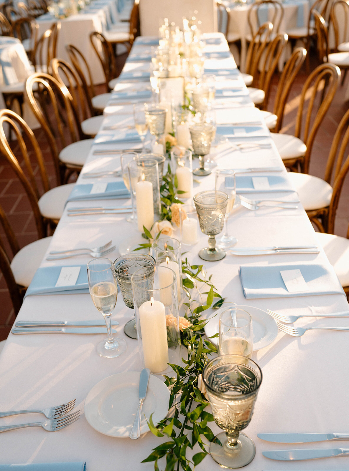 pretty-palm-leaf-event-co-morgan-and-alex-wedding-at-ole-hanson-22