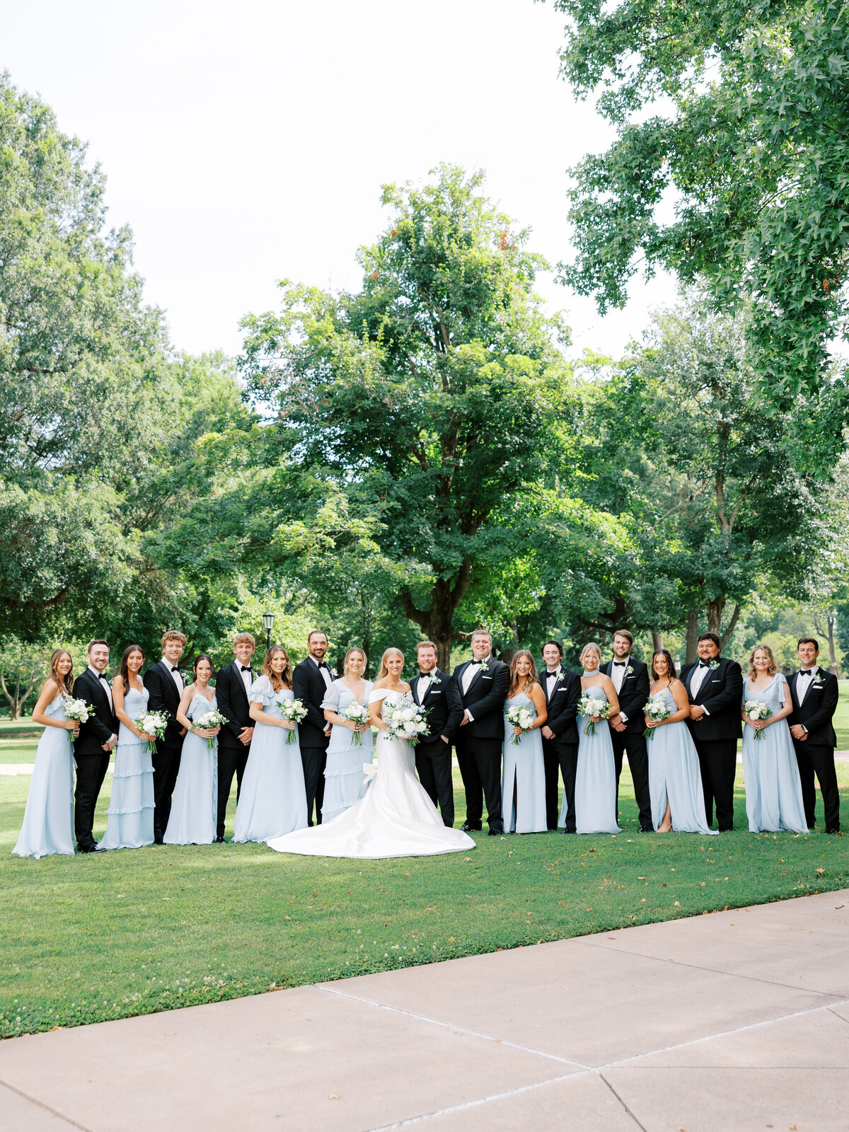 Arkansas Inn at Carnall Hall Wedding | Shalae Byrd-33