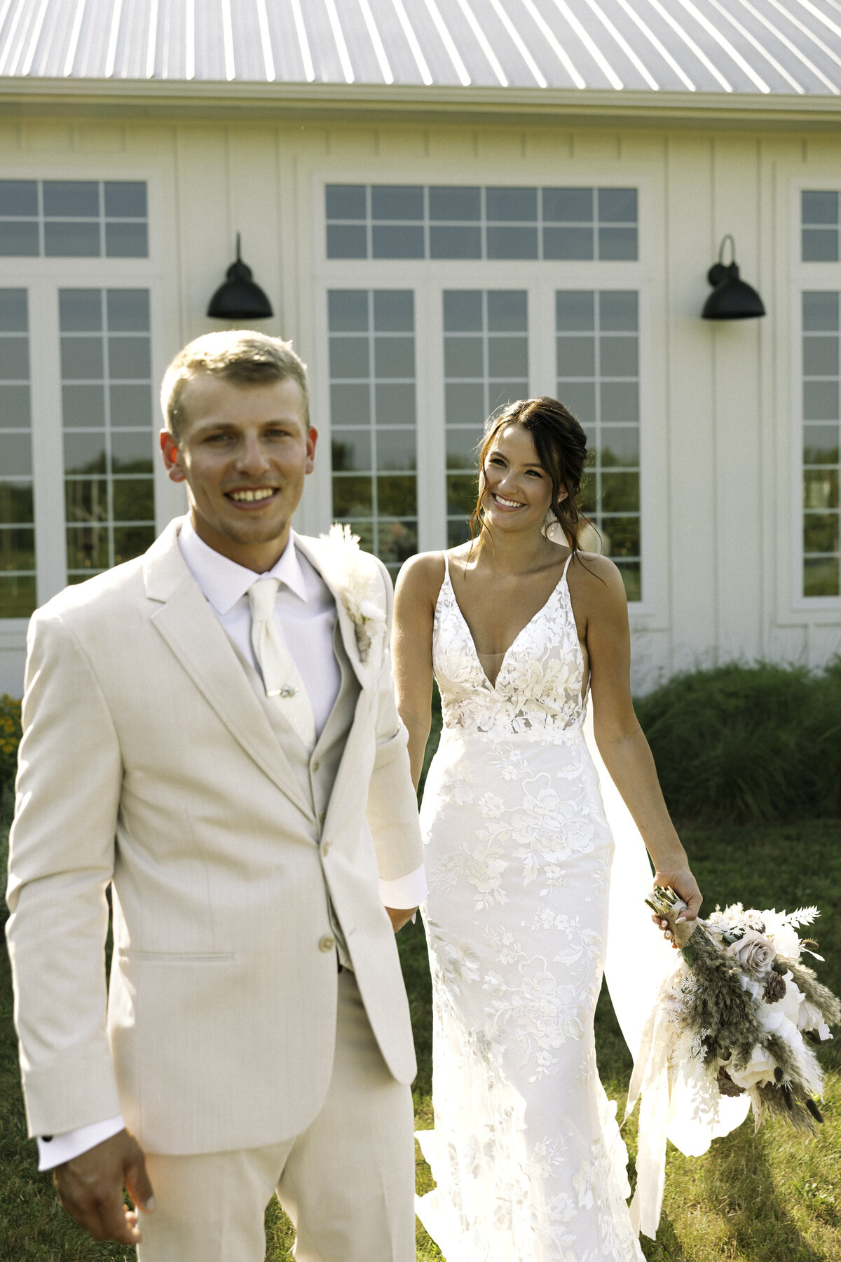 2 Peck & Bushel Wisconsin Wedding Venue Midwest Wedding Photographer-43