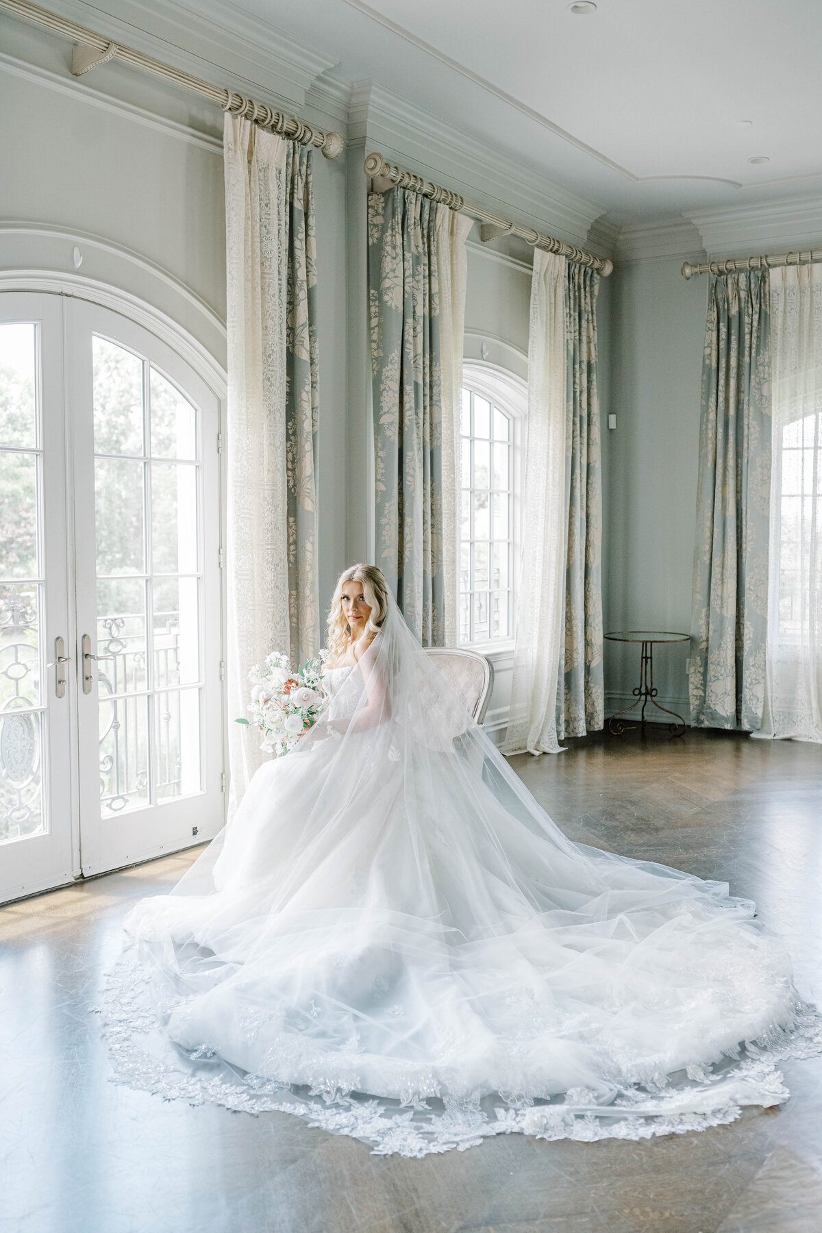 Caitlyn_and_Joe_Sneak_MTA-56