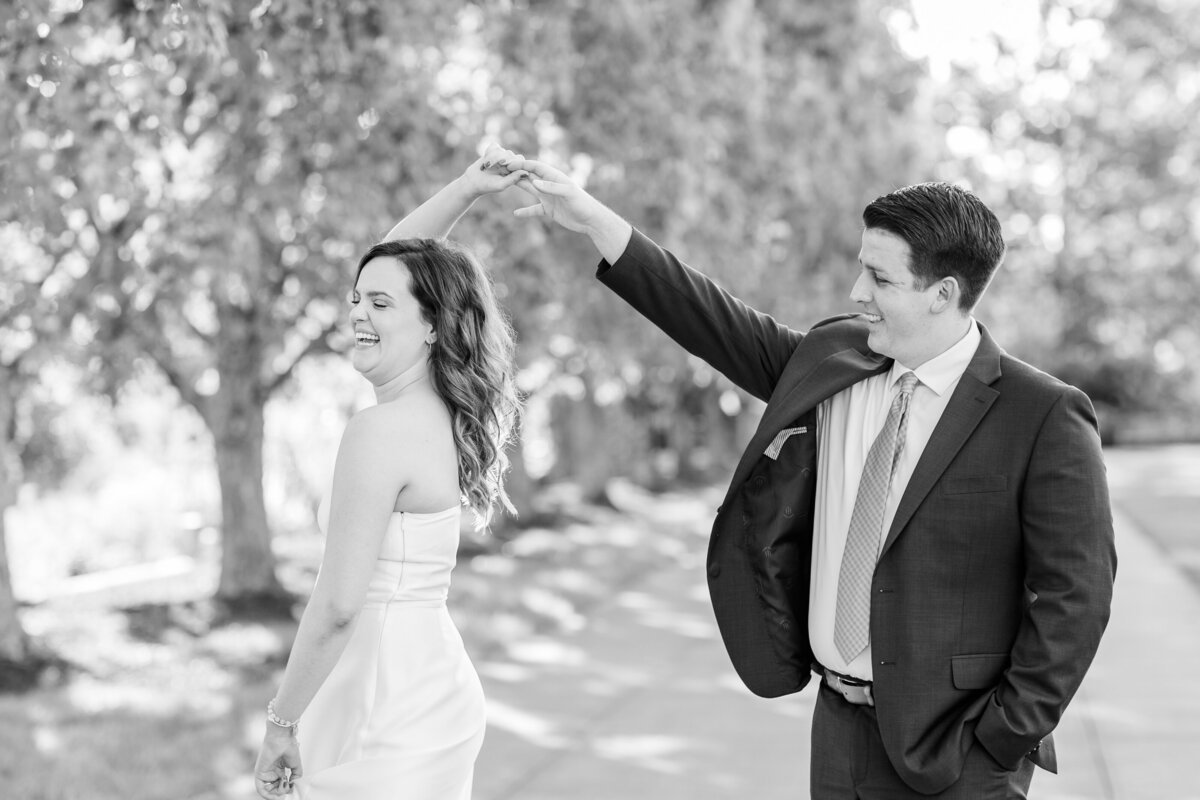 AultParkCincinnatiEnagementSessionPhotography-12