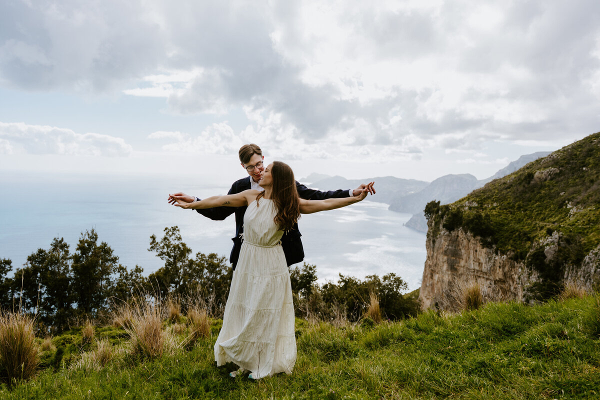Couple hugging each other on a amalfi coast elopement