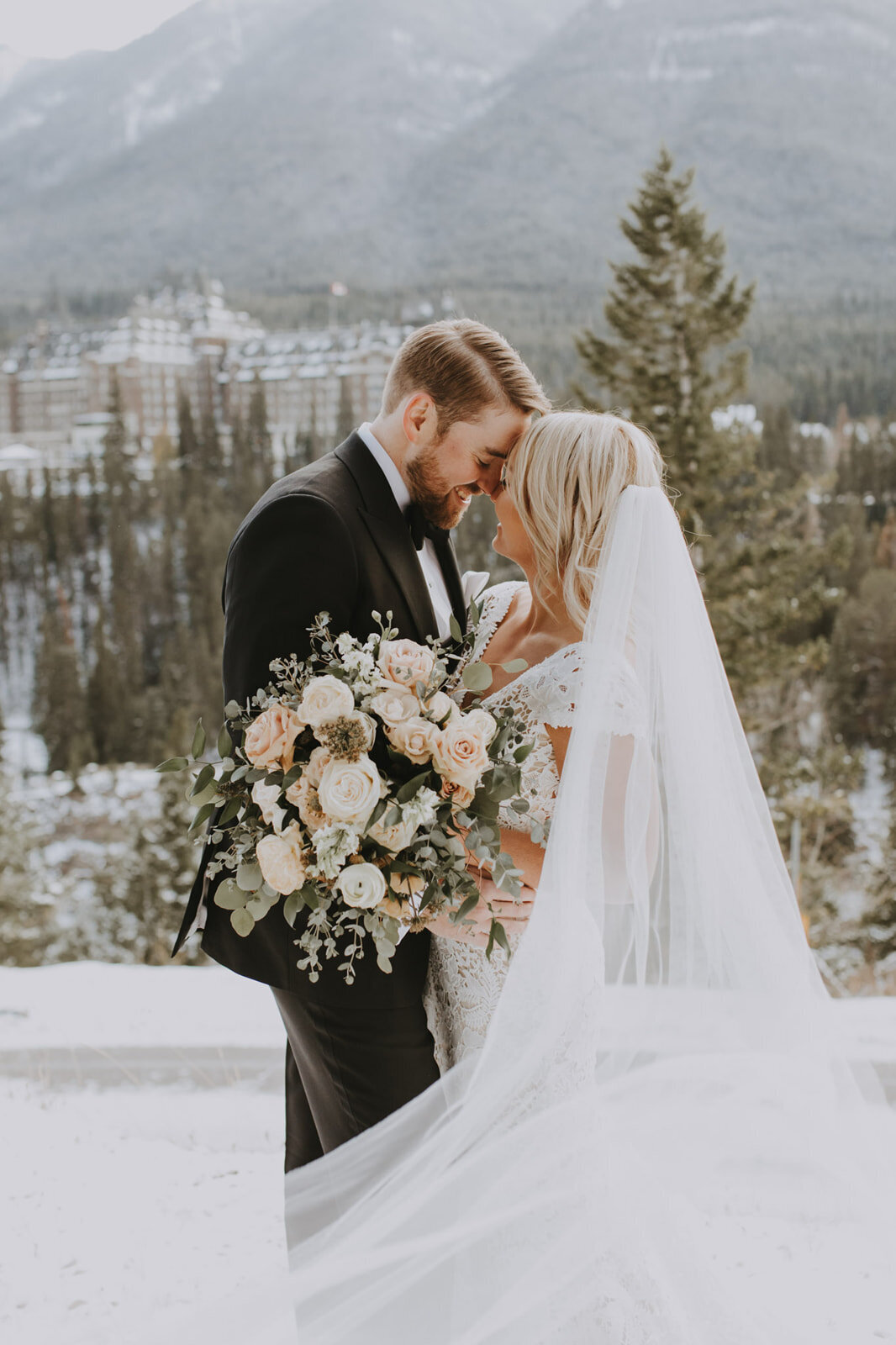 Fairmont Banff Springs Wedding Photographer_Rocky Mountain Photo Co.-468