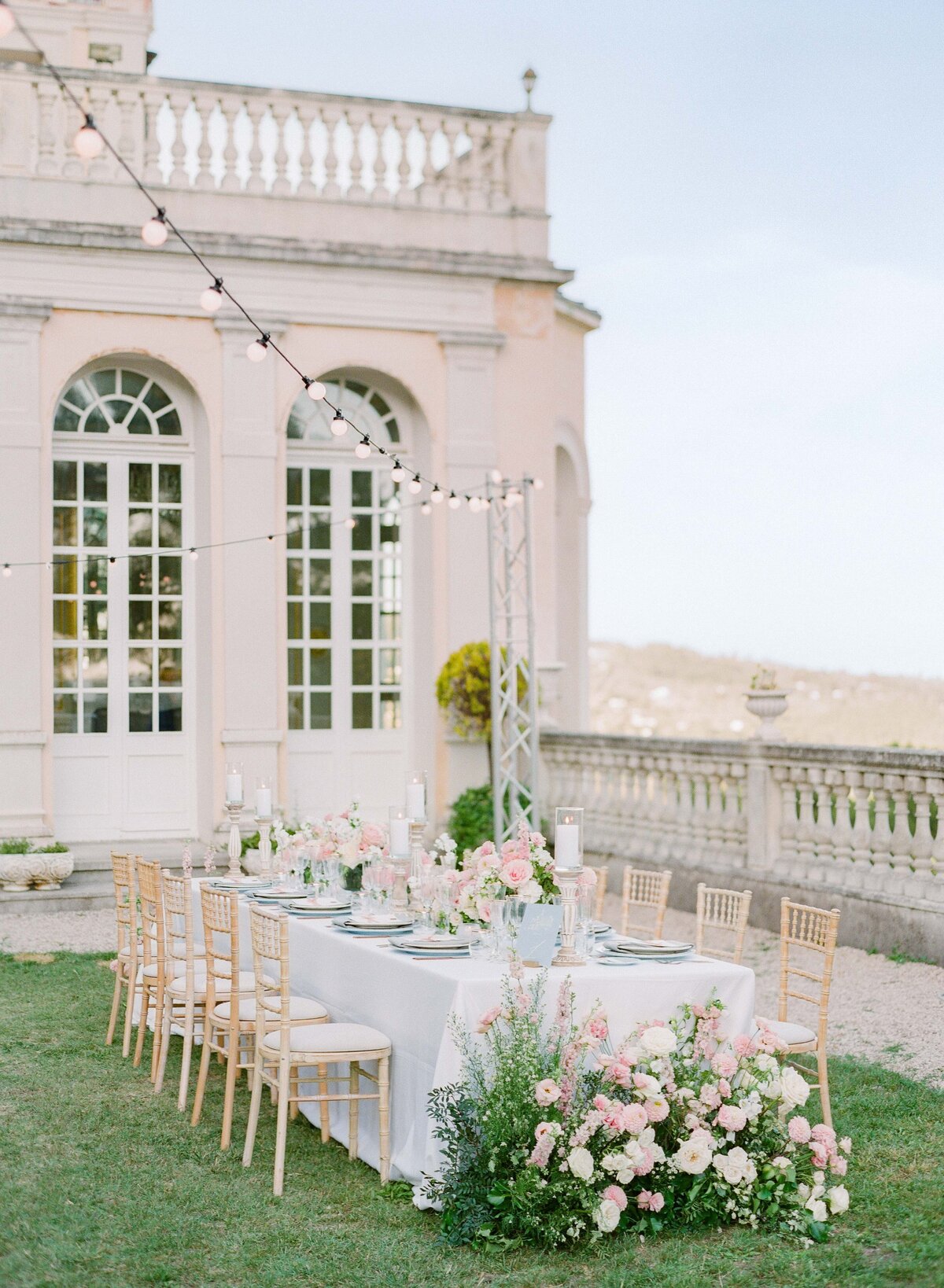 Jennifer Fox Weddings English speaking wedding planning & design agency in France crafting refined and bespoke weddings and celebrations Provence, Paris and destination Alyssa-Aaron-Molly-Carr-Photography-78
