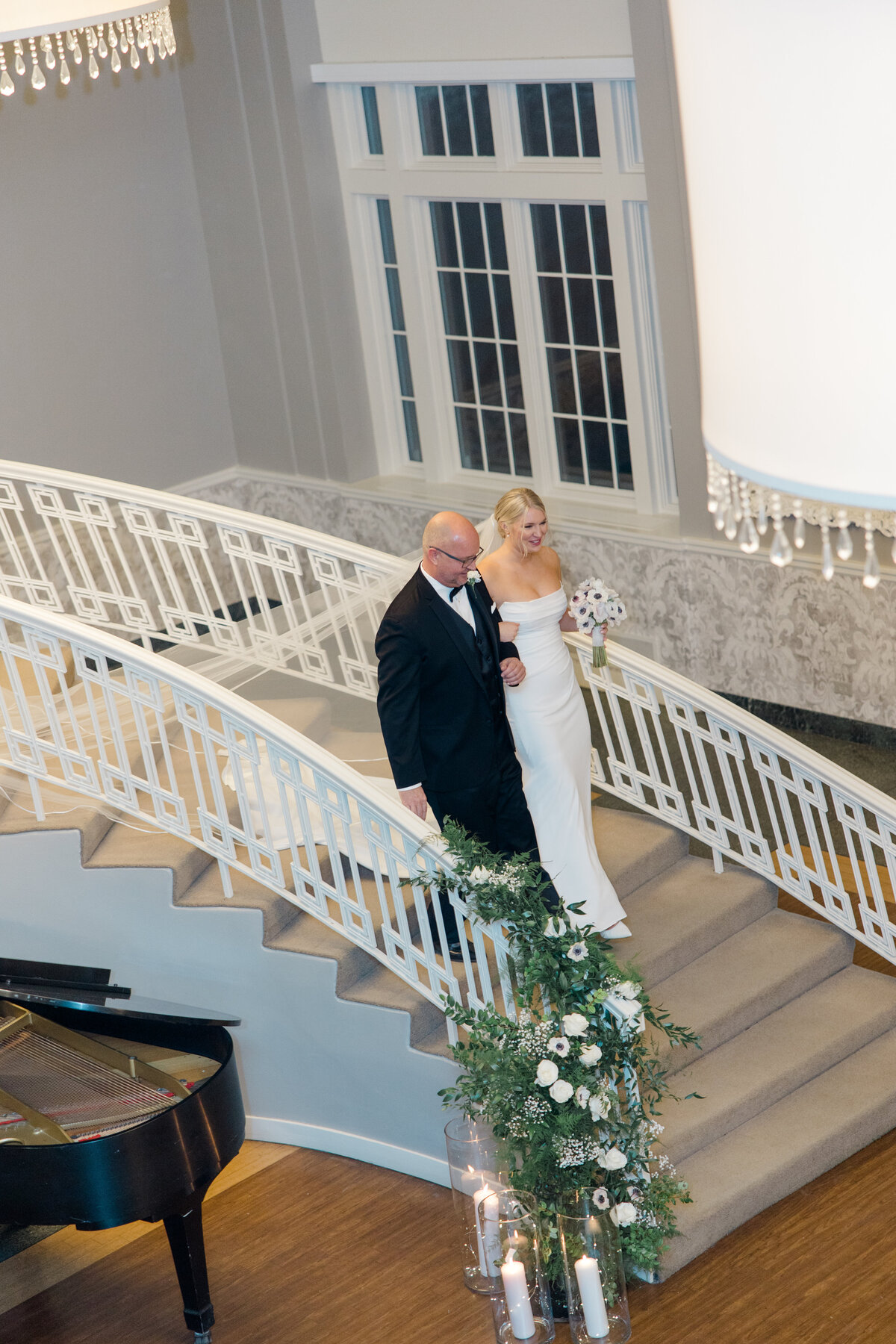 Jennifer Kamen Photography Minneapolis St. Paul Minnesota Tampa Florida Destination Wedding Engagement Lifestyle Newborn Family Photographer calhounbeachclubweddingphotographer