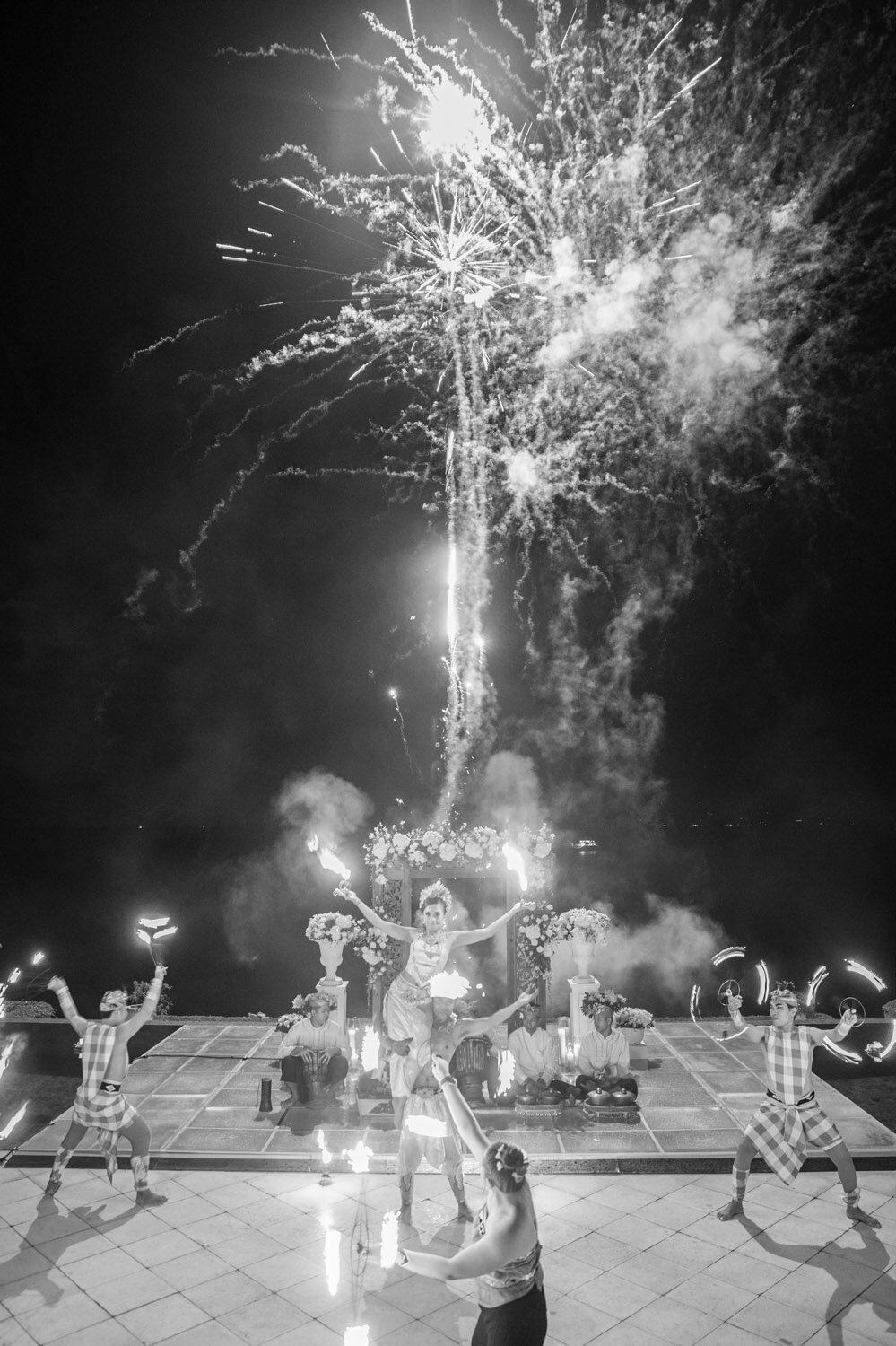 destination-wedding-bali-amankila-fireworks-fire-dancers