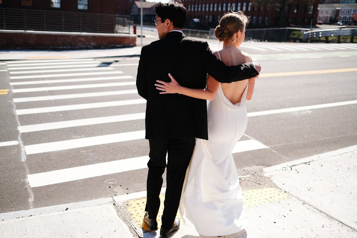 Classic-black-and-white-wedding-in-holyoke-massachusetts-16