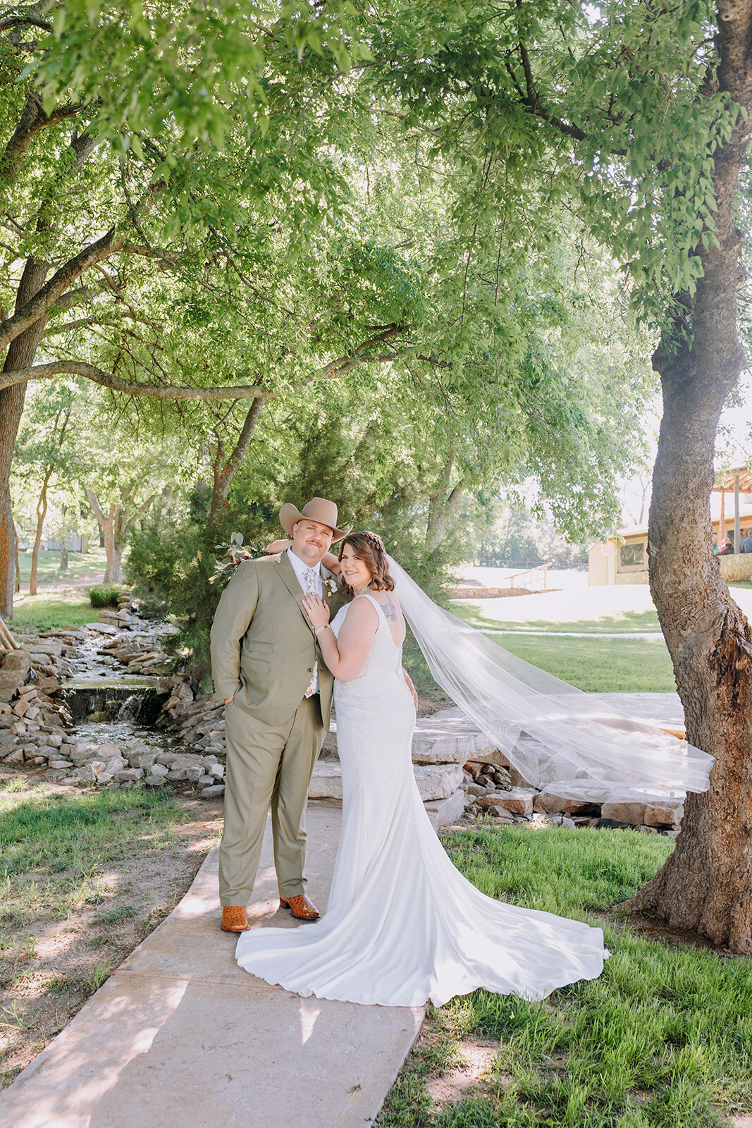 reTheBurrowWeddingPhotography-1008