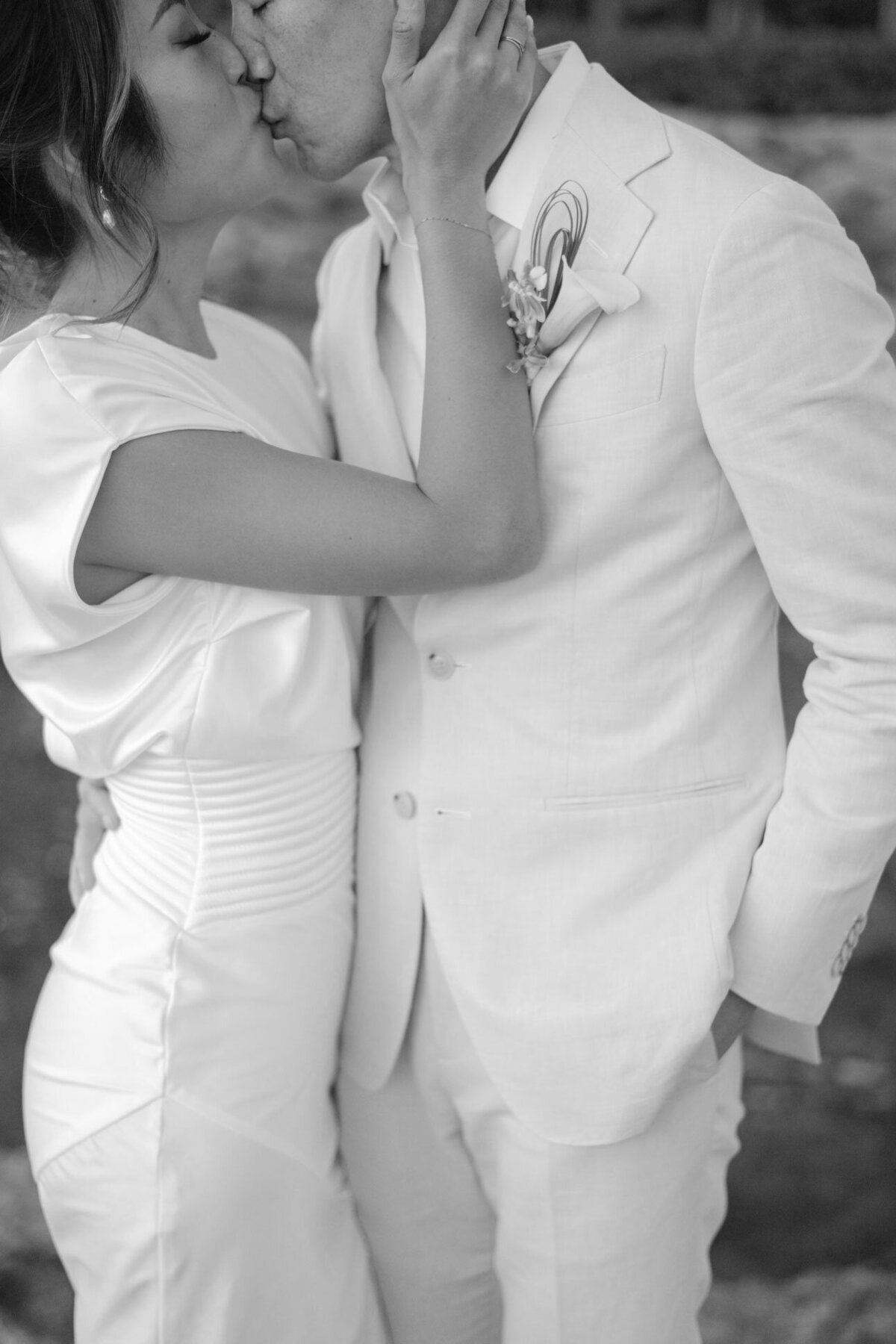 four_seasons_resort_oahu_ko_olina_wedding_picture_110