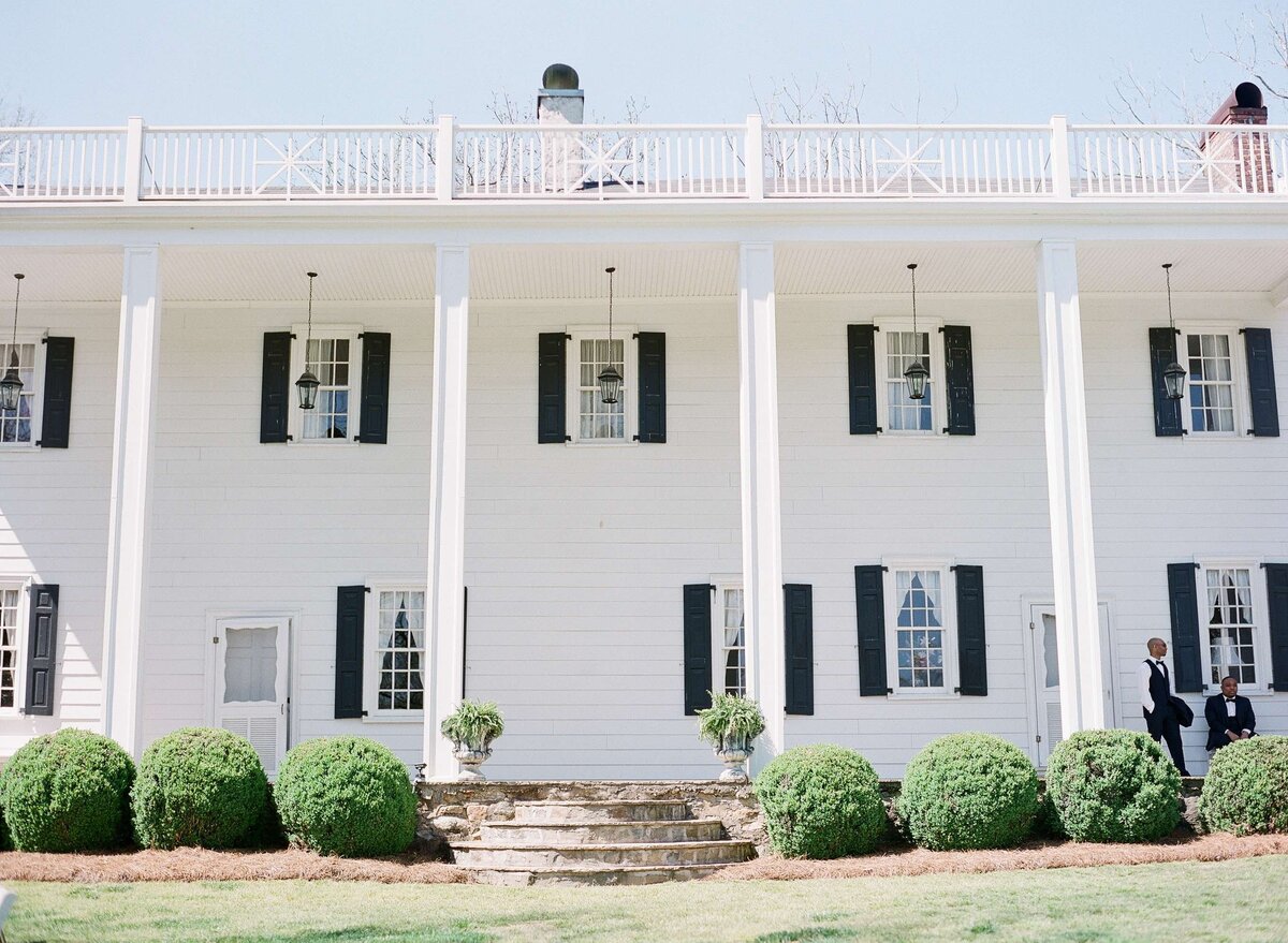 the-carefree-bride-self-planning-budget-wedding-3848