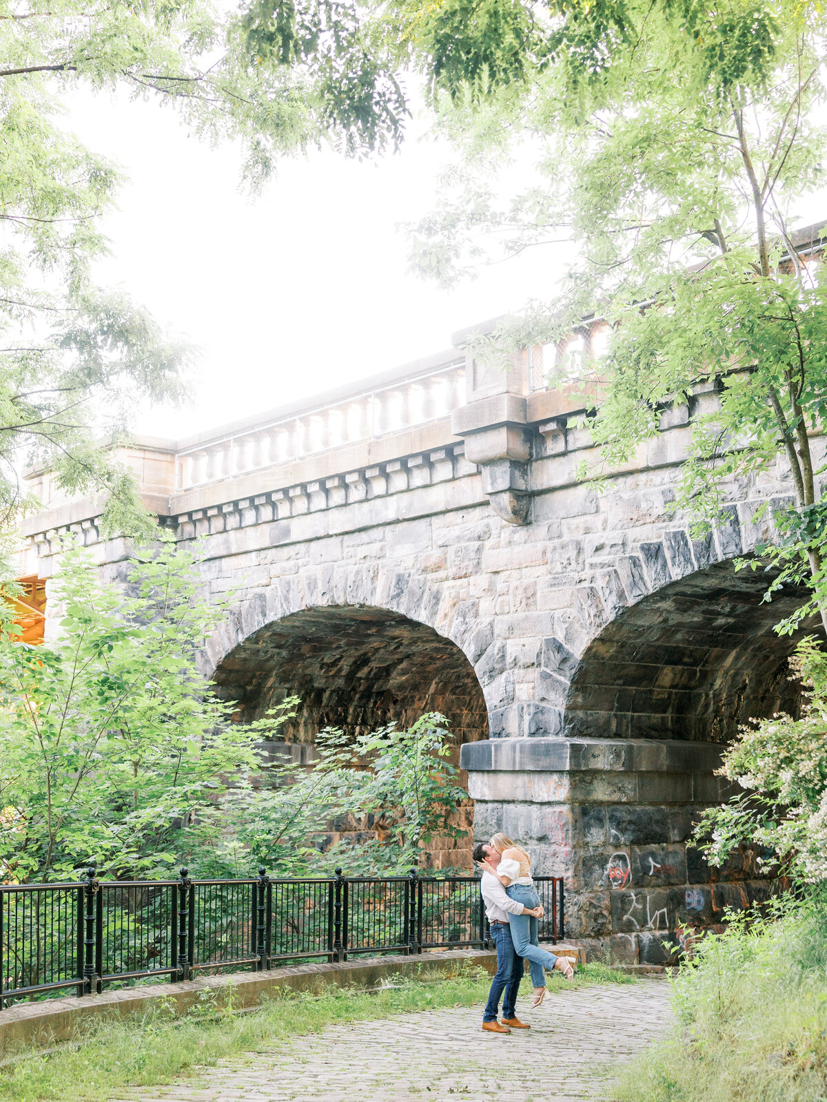 053124_Lauren-and-Shane-Schenley-Park-Engagement-annetroxelpittsburghweddingphotography-2356
