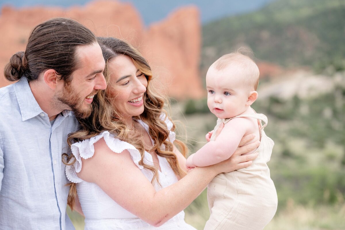 CO-Magnolia-and-Grace-Photography-Co-Family-Session-Garden-of-the-gods-HaleyM# (1)-4