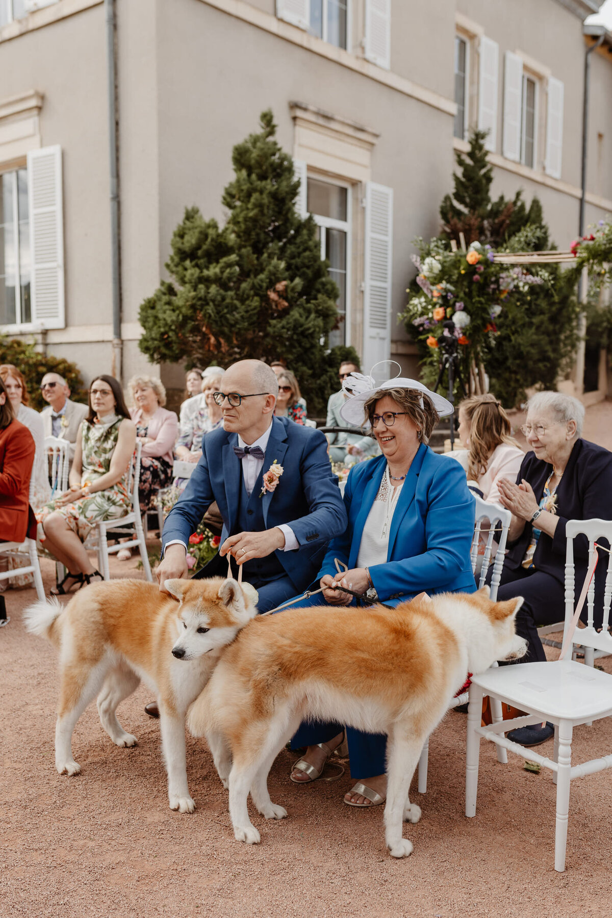 Aryna-et-Nathan-ceremonie-mariage-chiens