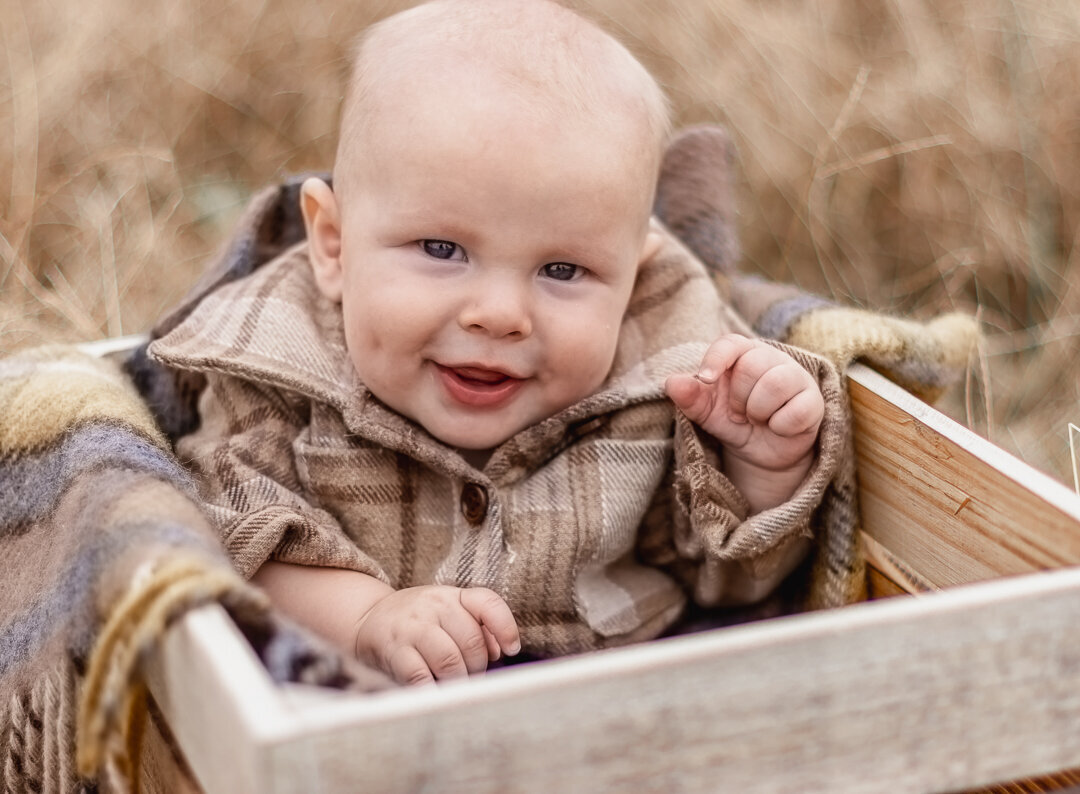 reneeesphotographyanddesigns_fall-family-photosession_new-river-valley_blue-ridge-mountains_SM-faves-0109