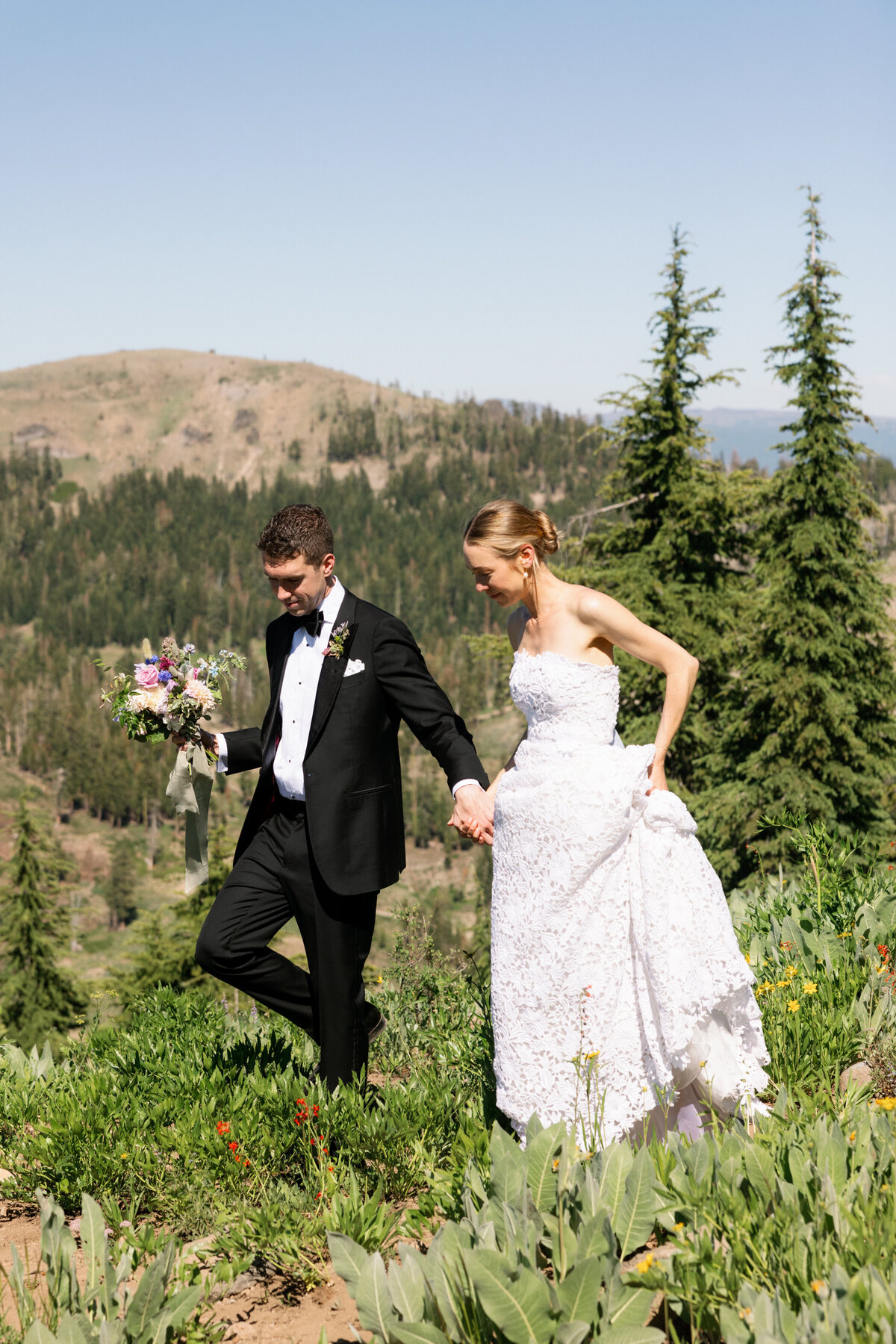 Lake_Tahoe_Ski_Resort_Wedding_028
