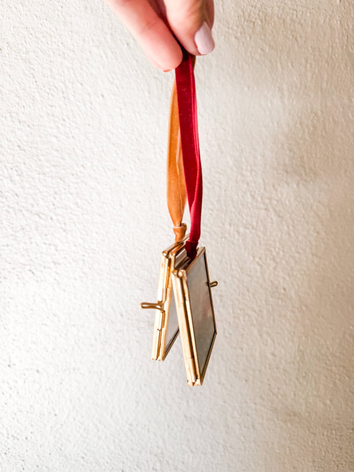 kristin vanderlip ornament side view