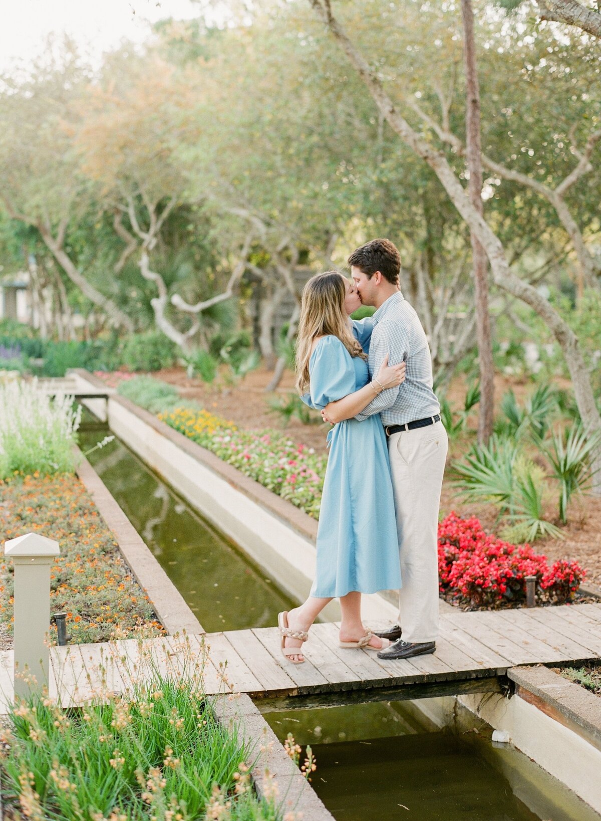 Watercolor-Florida-Engagement-Session-Jessie-Barksdale-Photography_0024