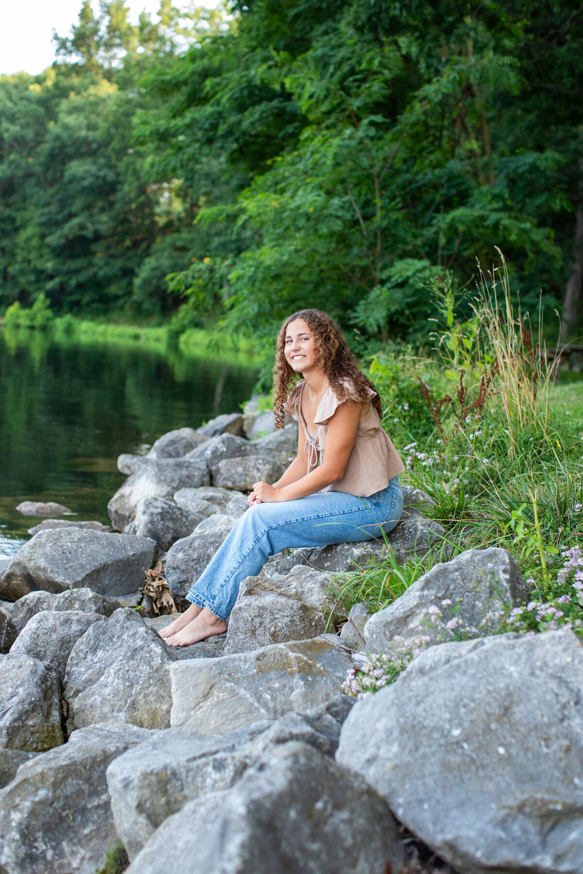 Brighton-michigan-senior-portrait-photographer-anadalai-photography