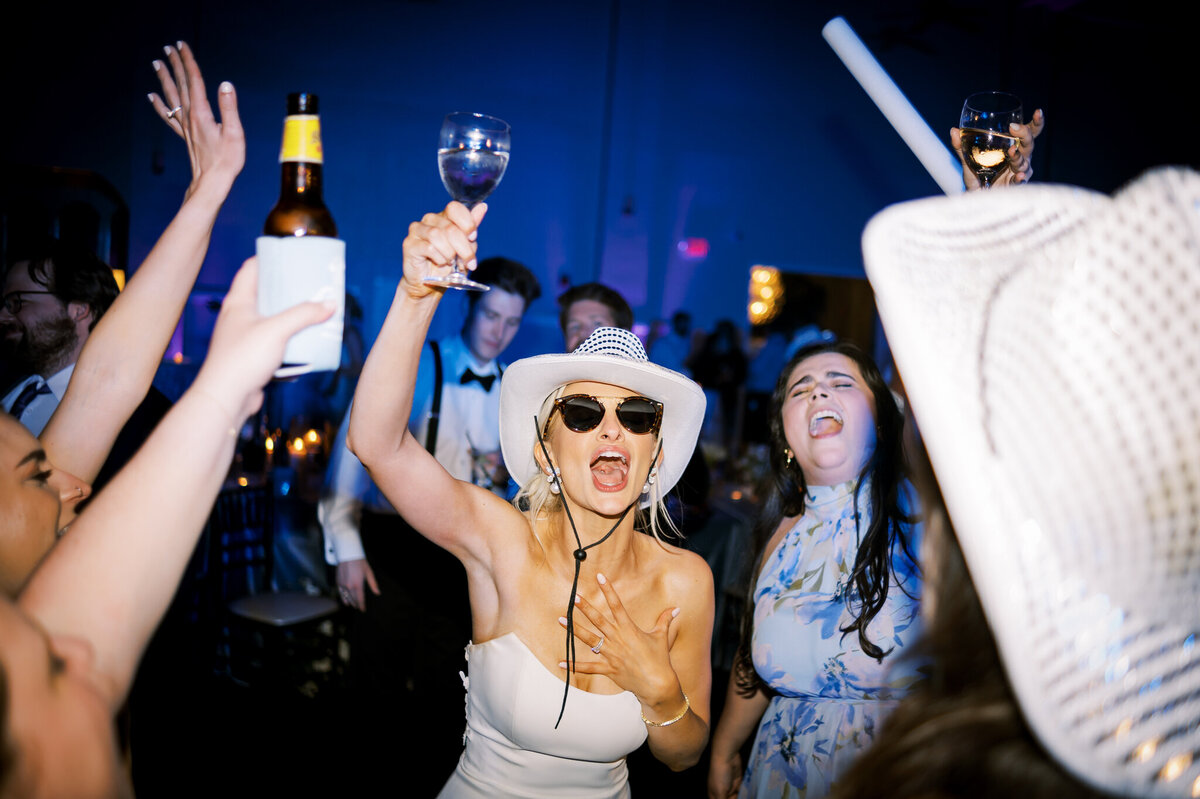 Dallas_Wedding_Photographer_Bethany_Erin_Photography_Allyson&Jack_Wedding-1310