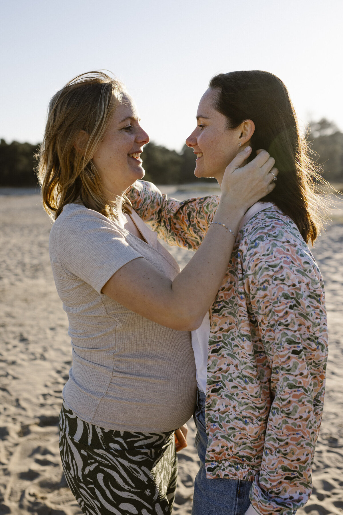 WEB - Merel en Iris Zwangerschapsshoot Soesterduinen | Samantha Bosdijk Photography-63