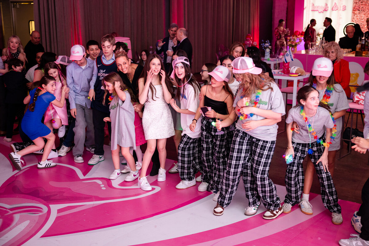 Current_At_Chelsea_Piers-Bat_Mitzvah-Olivia-1841