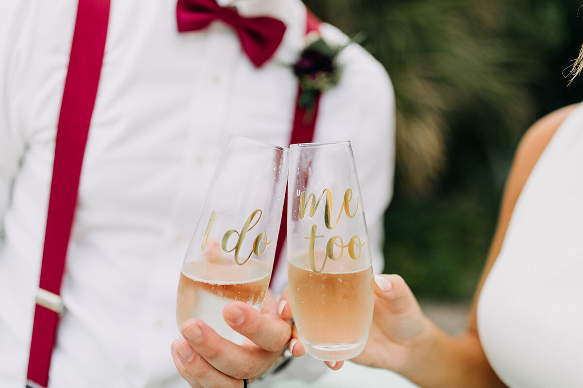 amber-mcwhorter-photo-florida-beach-elopement-chantilly-chic-planners-5