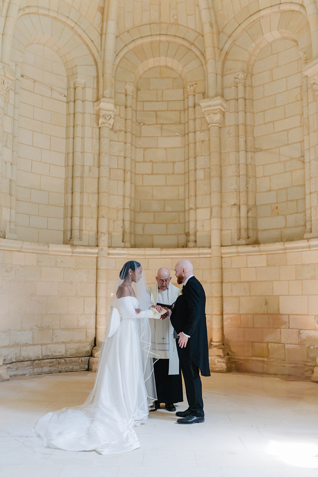 MorganeBallPhotography-Wedding-ChrisKim-ChateaudeVezins-Weddingday-05-Ceremony-317-4606