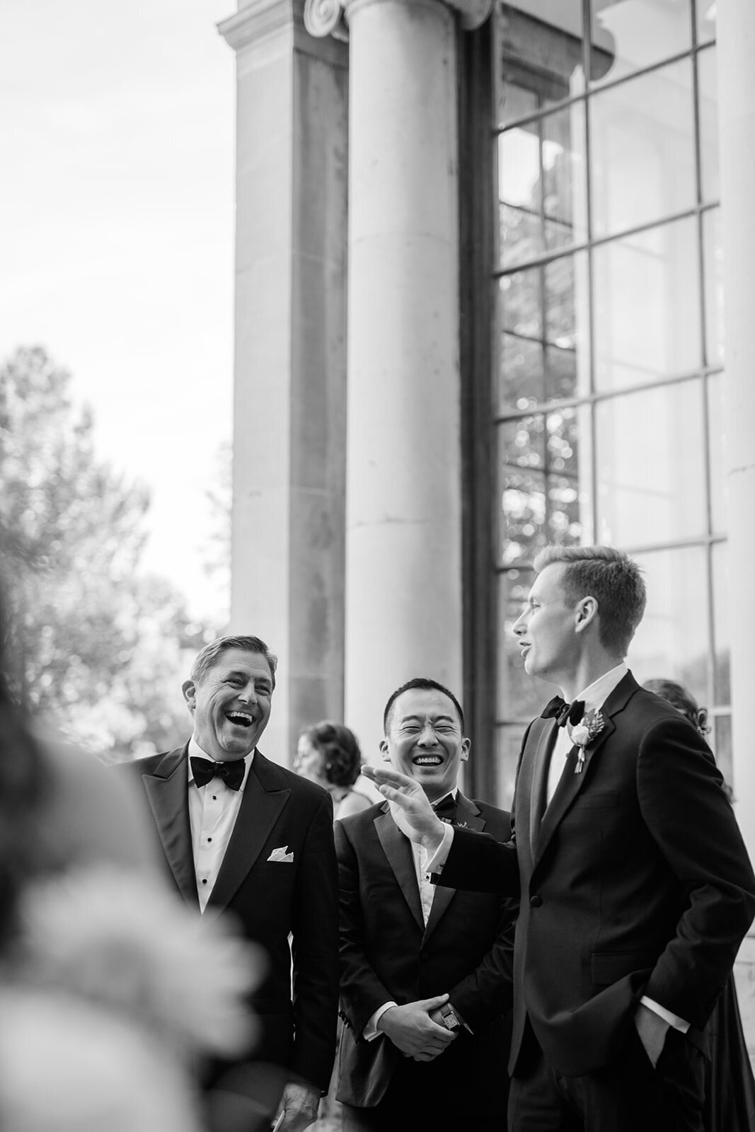 groomsmen-in-black-tie-wedding-min