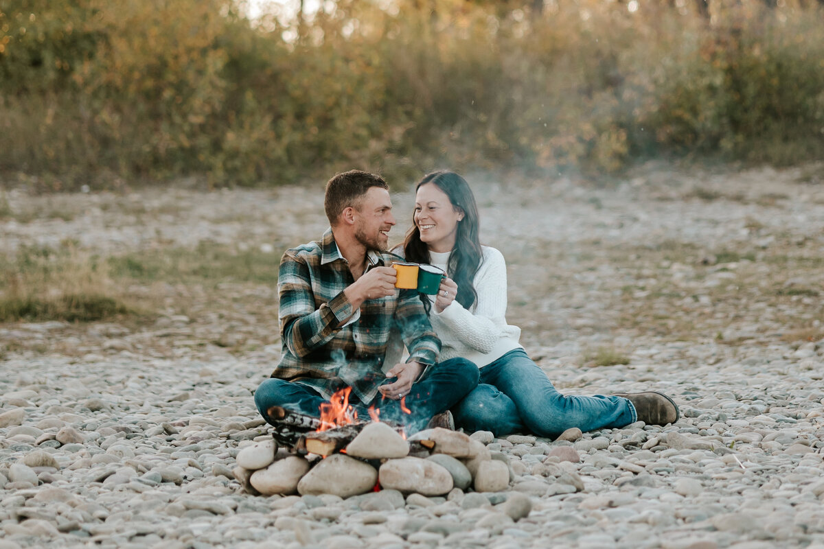 Fall Southern Alberta River Bottom Family Session (4 of 16)