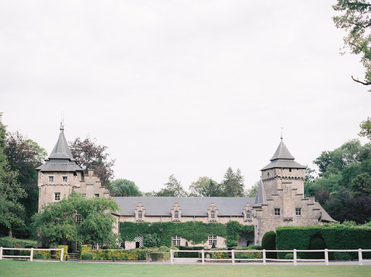 1-Olivia_Poncelet-Film-Photographer-Mariage-Chateau-de-la-Rocq-RH-WEB-72
