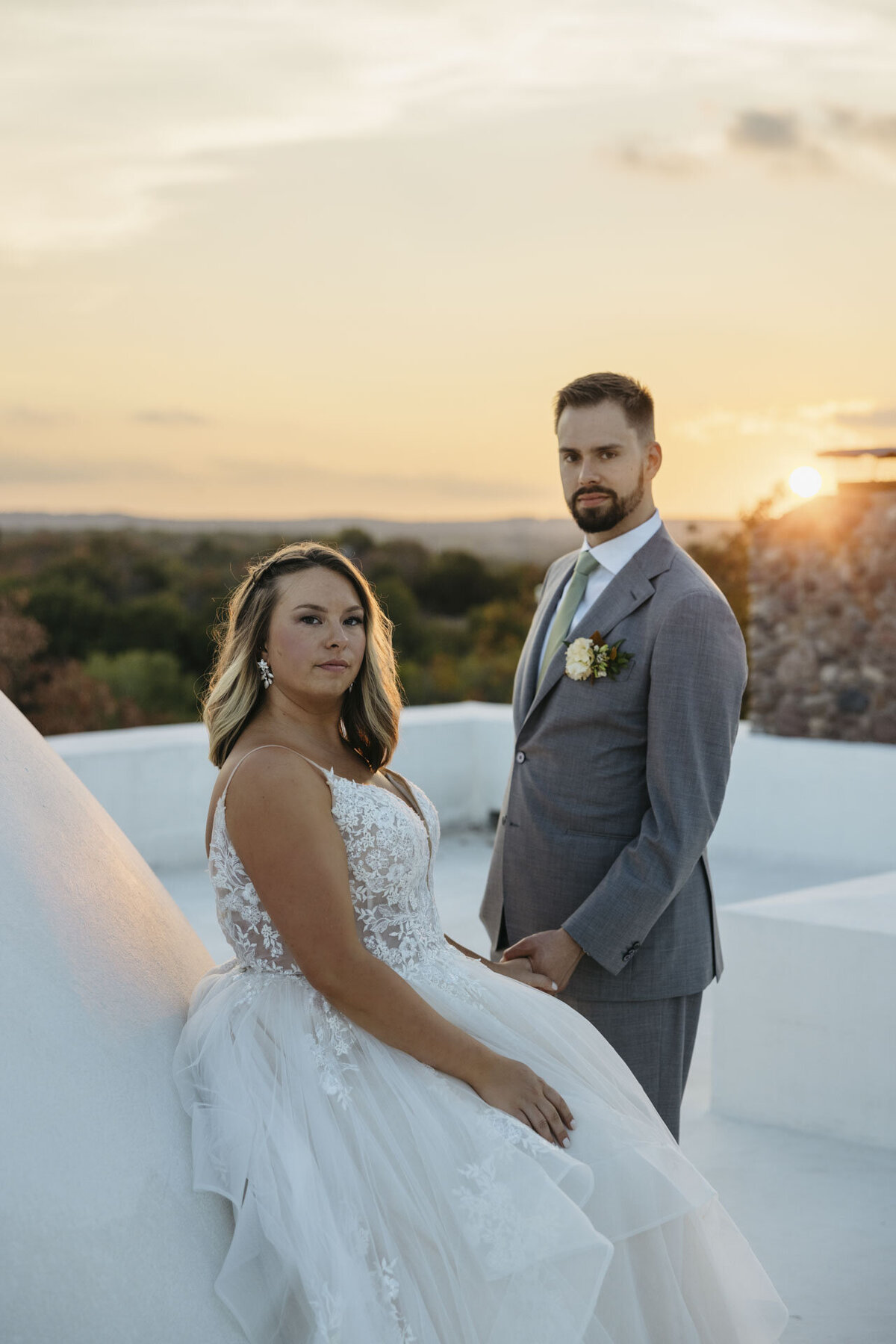 earth-to-madison-dallas-wedding-photographer-for-unique-couples38