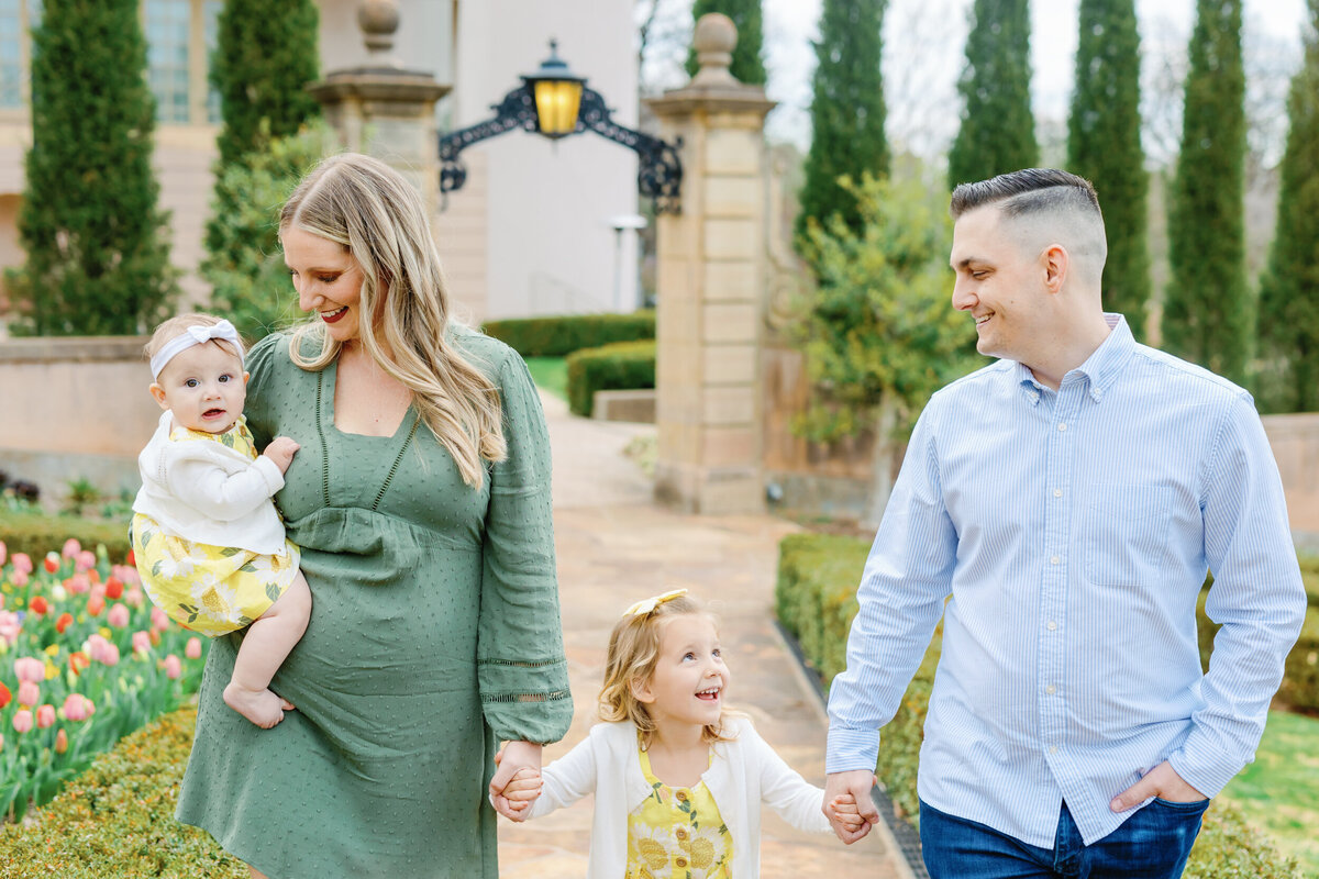 Mackey Family Photoshoot - Philbrook Museum - Amanda Hitchen Photography-3