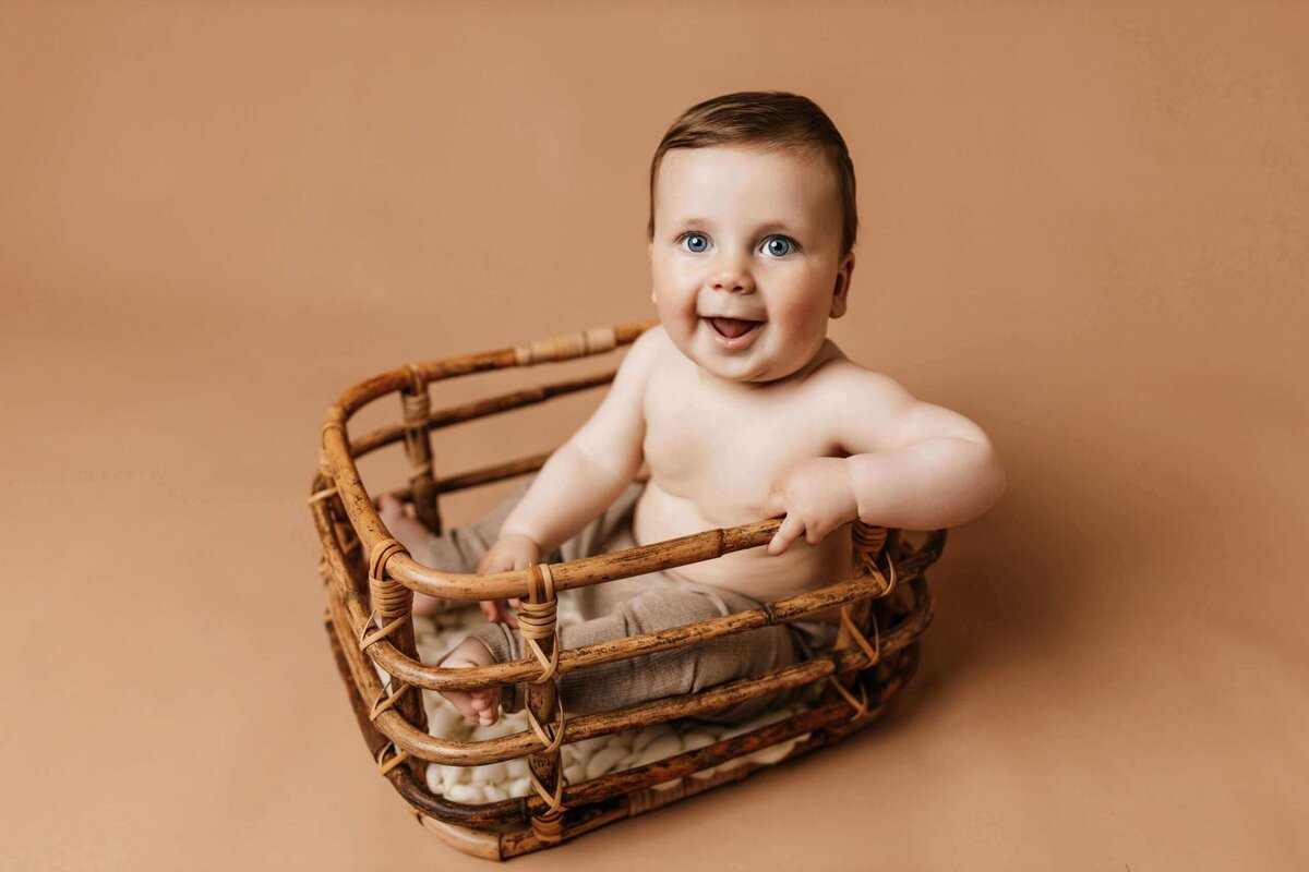 NW Arkansas baby photographer, milestone session near me, NW Arkansas baby portrait studio, professional baby photos