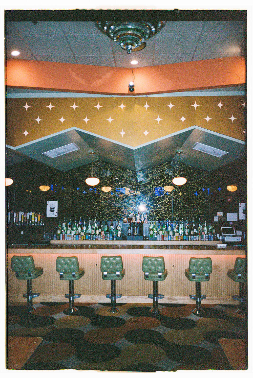 04.eastside-bowl-bowling-alley-prom-inspired-wedding-modern-vintage-events