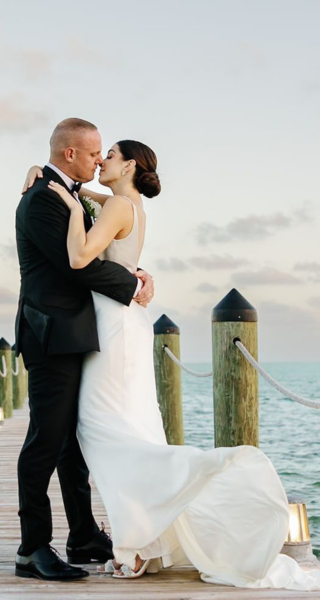 Florida-Keys-Wedding-Stephanie-Brad-Claudia-Amalia-Photography-mobile
