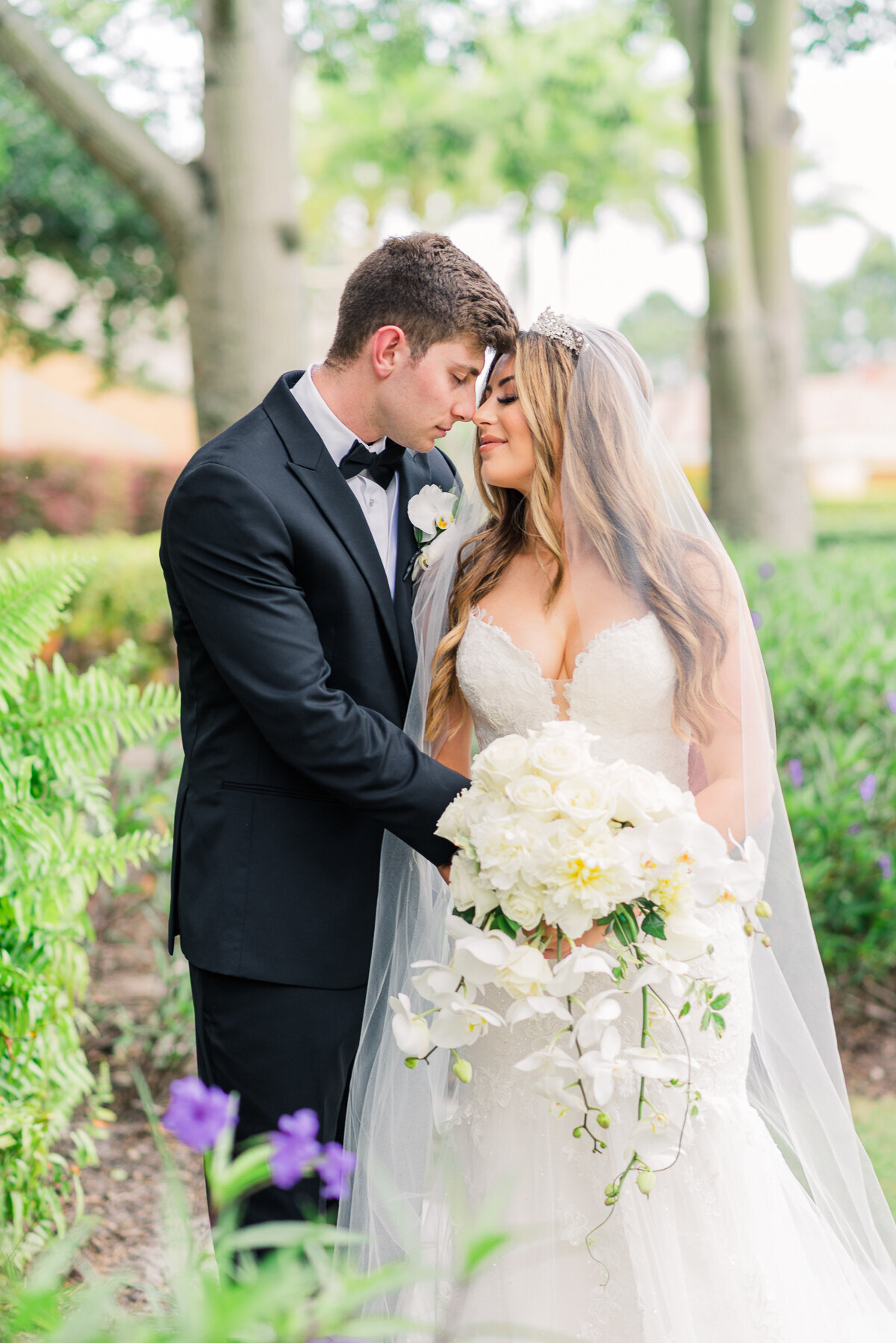 Sam & Ashley Rosen Shingle Creek Wedding | Lisa Marshall Photography